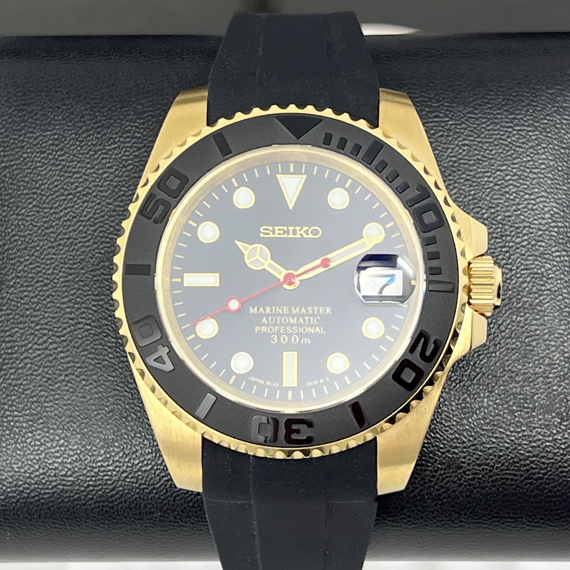 Custom Gold Yacht - Gold and Black Custom Built | Dive Watch | Yachting | Yellow Gold | Mod | Custom Mod | Watch Mod | Diver