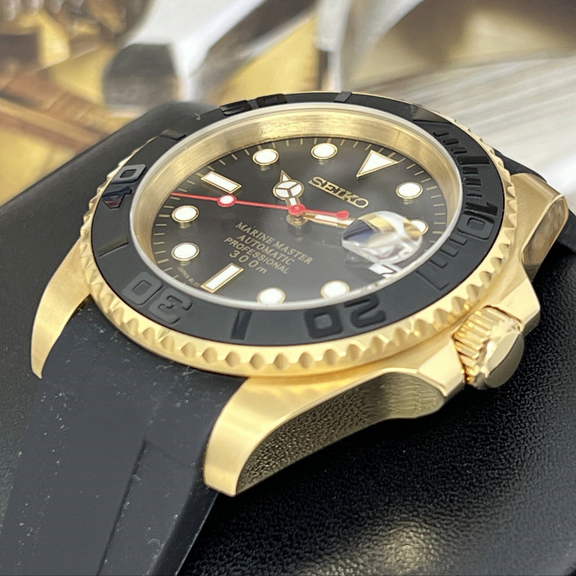 Custom Gold Yacht - Gold and Black Custom Built | Dive Watch | Yachting | Yellow Gold | Mod | Custom Mod | Watch Mod | Diver
