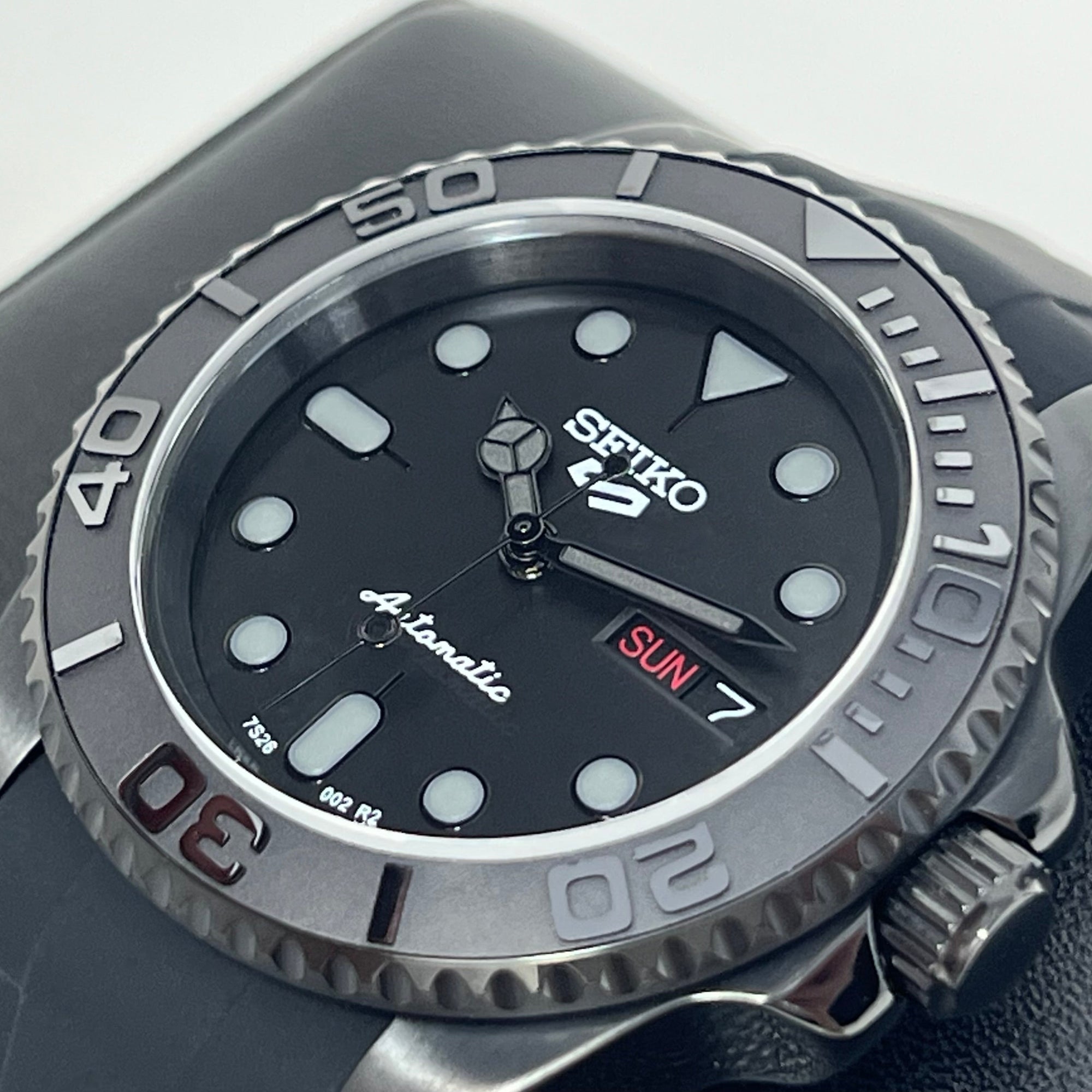 Custom Yacht 5 Mod - All Black | Stainless Steel | Men's Watch | Mod | Watch Mod