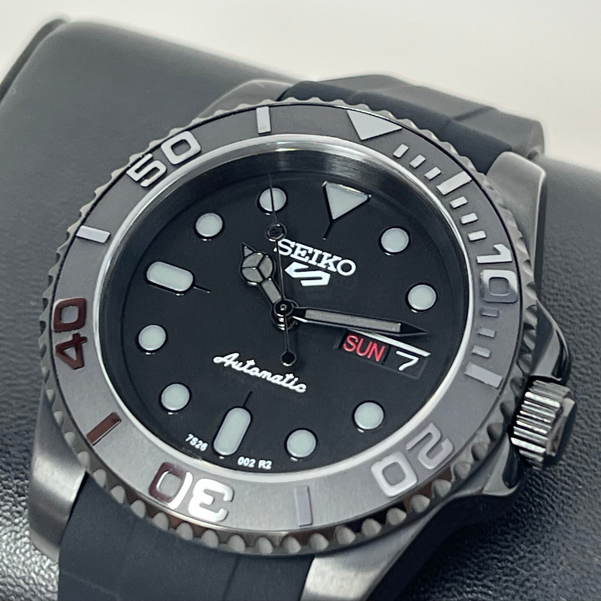 Custom Yacht 5 Mod - All Black | Stainless Steel | Men's Watch | Mod | Watch Mod