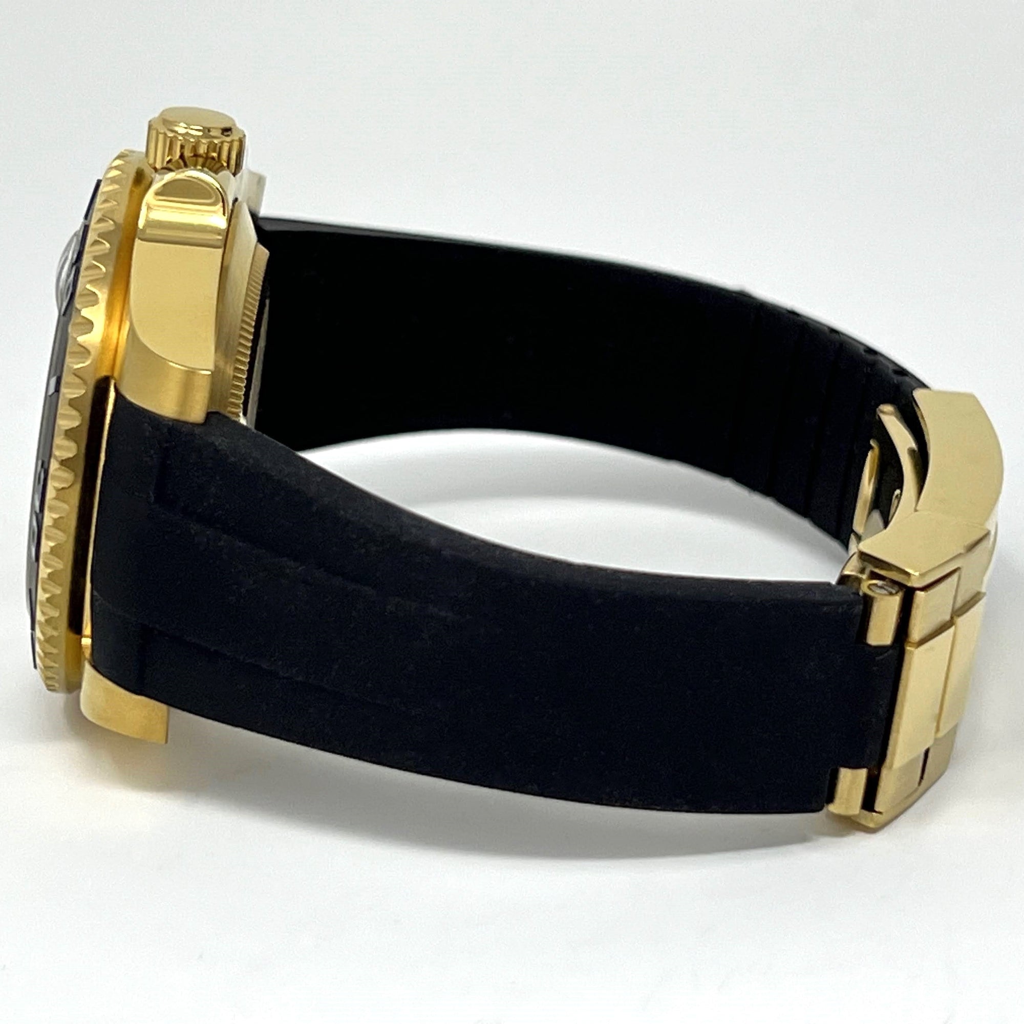 Custom Gold Yacht - Clean Dial - Gold and Black Custom Built | Dive Watch | Yachting | Yellow Gold | Mod | Custom Mod | Watch Mod | Diver