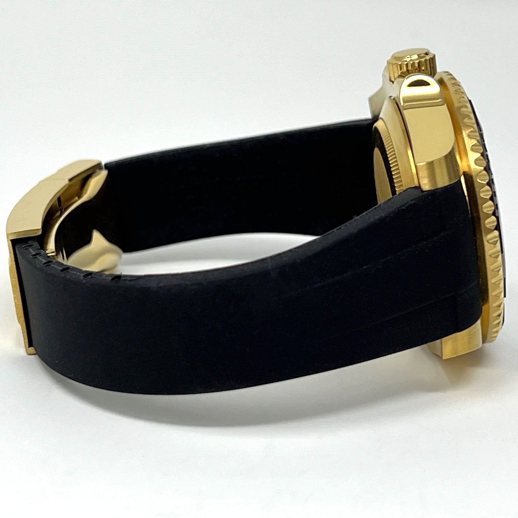 Custom Gold Yacht - Clean Dial - Gold and Black Custom Built | Dive Watch | Yachting | Yellow Gold | Mod | Custom Mod | Watch Mod | Diver
