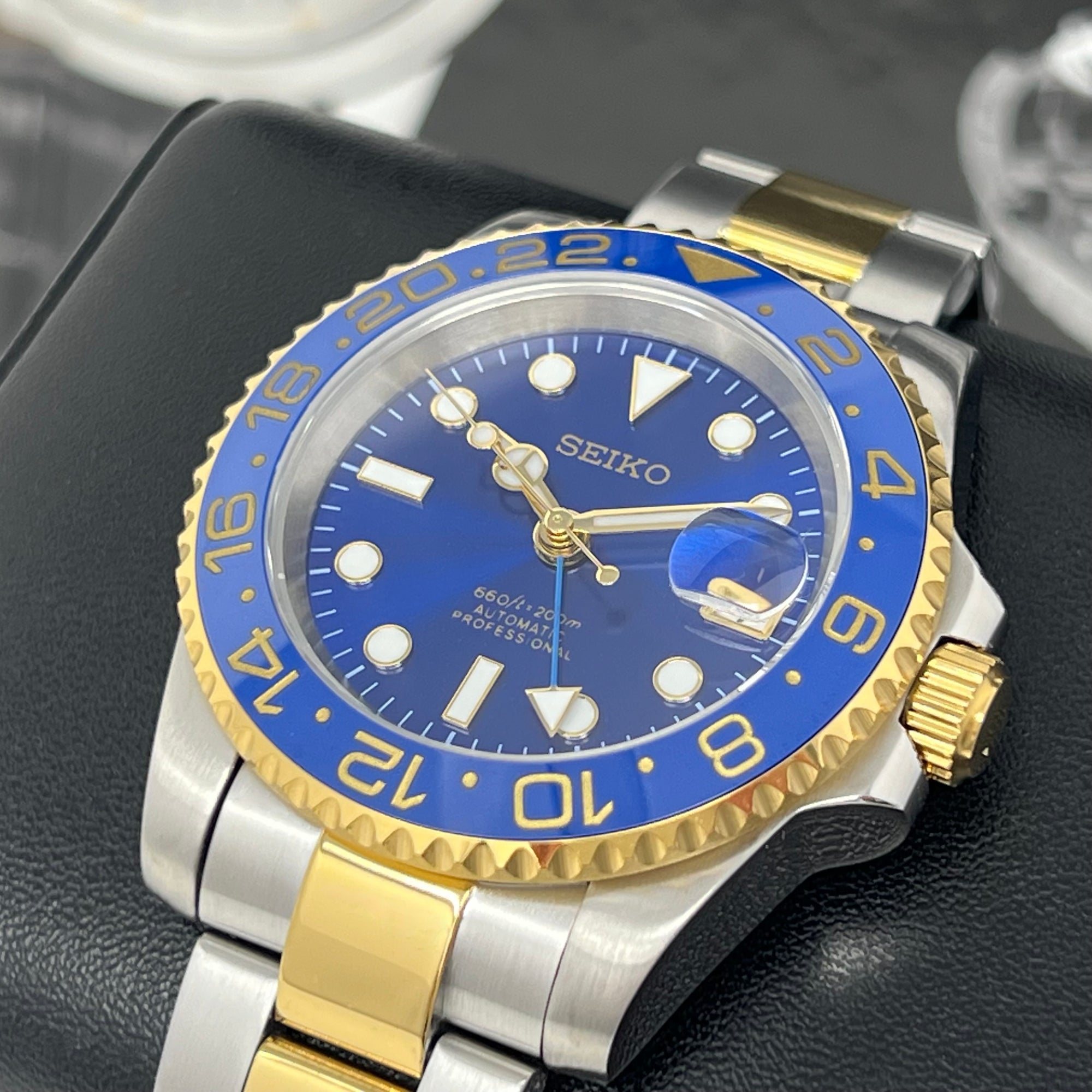 Custom Two Tone GMT Bluesy | Watch Mod | Blue GMT | Men's Watch | Blueberry | Batman | Batgirl | NH34 Automatic