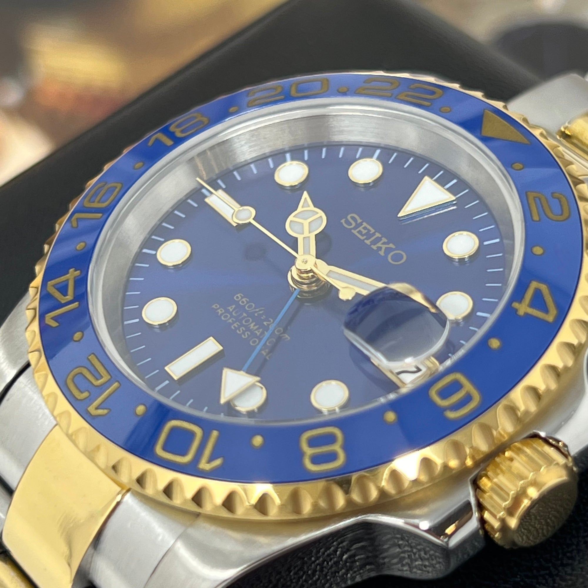 Custom Two Tone GMT Bluesy | Watch Mod | Blue GMT | Men's Watch | Blueberry | Batman | Batgirl | NH34 Automatic