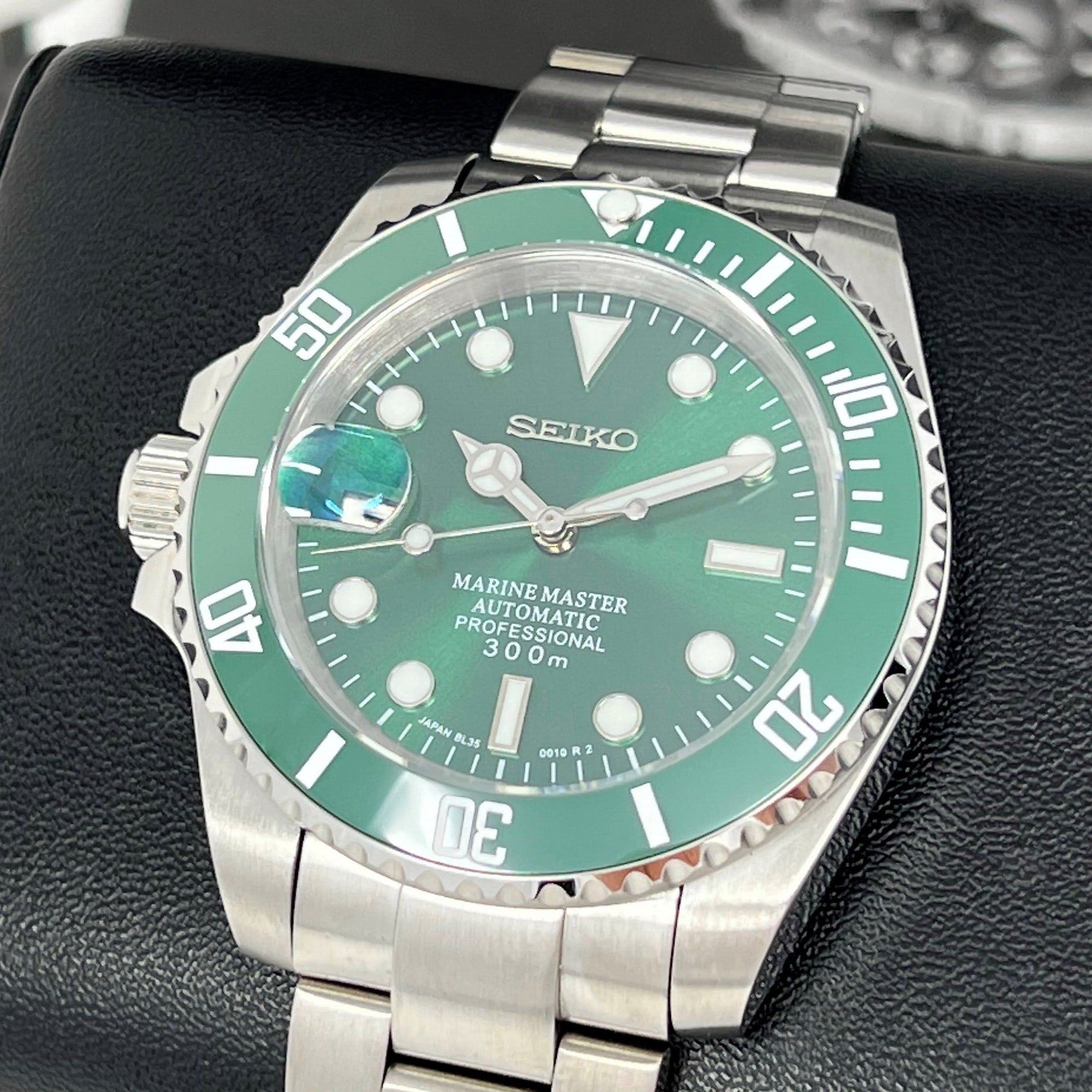 Hulk Sub - Left Handed Edition - Sunburst Green Bezel Lefty Edition | Green | Riddler | Destro | South Paw | Oyst Automatic NH35 | Men