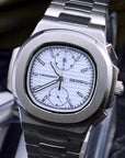 White dial with Silver Band