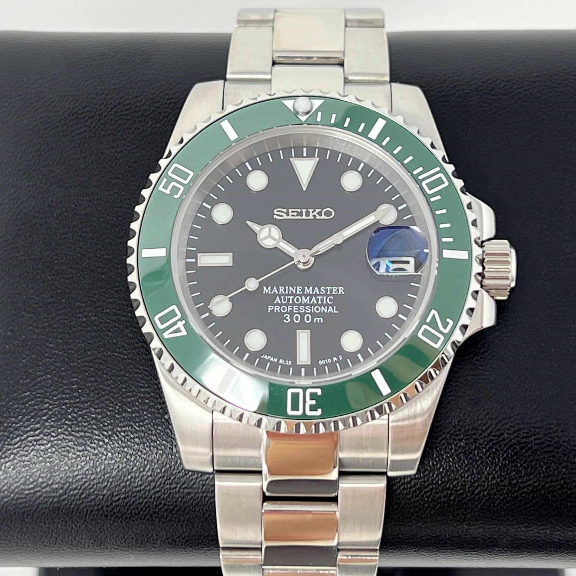 Custom Emerald Starbucks Sub | Green and Black | Stainless Steel with Sapphire Crystal | NH35 Movement | Mod | Watch Mod | Green Watch