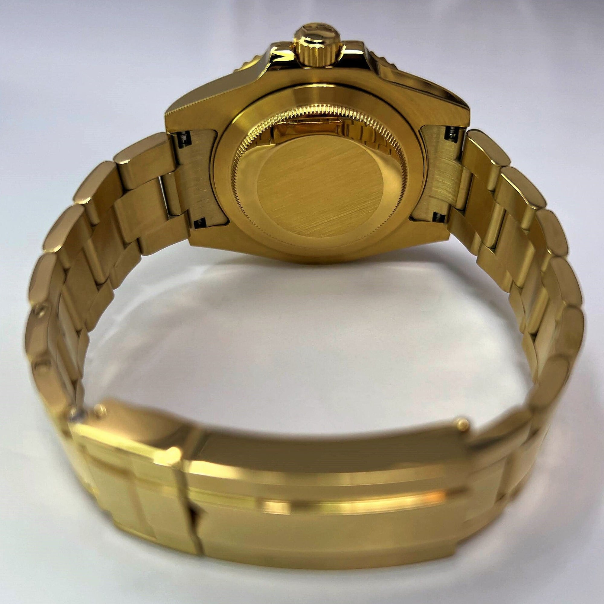 Custom Gold Yacht - Gold and Black Custom Built | Dive Watch | Yachting | Yellow Gold | Mod | Custom Mod | Watch Mod | Diver