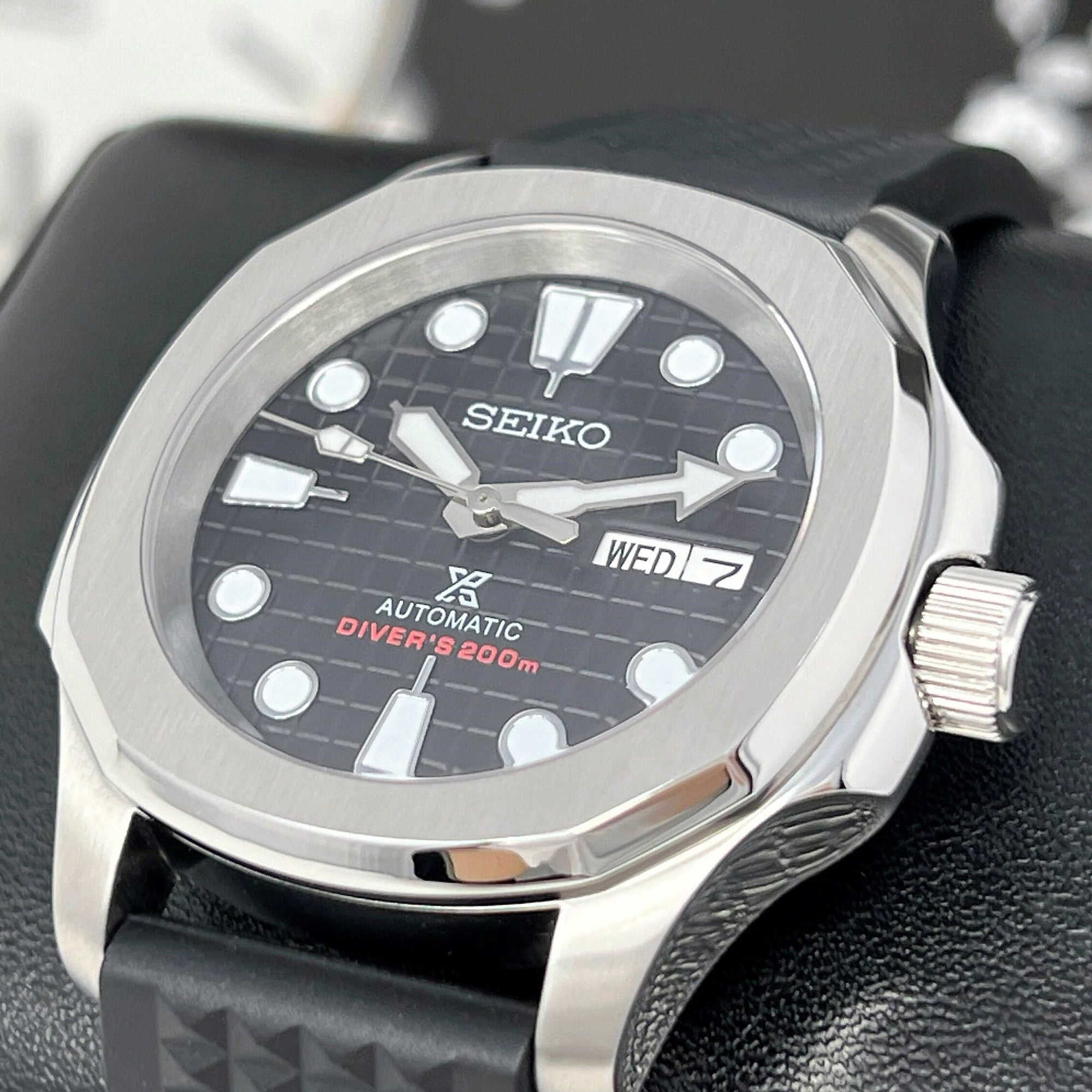 Custom Seikonaut Luxury Modern Diver | Turtle Dial | with NH36 Day Date Automatic Movement | Black Rubber | Sport Watch | Men's Watch