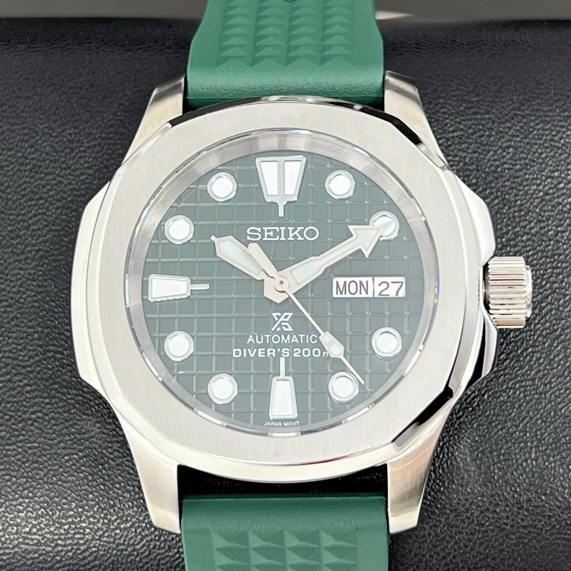 Seikonaut Green Modern Diver - Mod | Turtle Dial | NH36 Day Date Automatic | Rubber Dive Watch | Sport Watch | Men's Watch