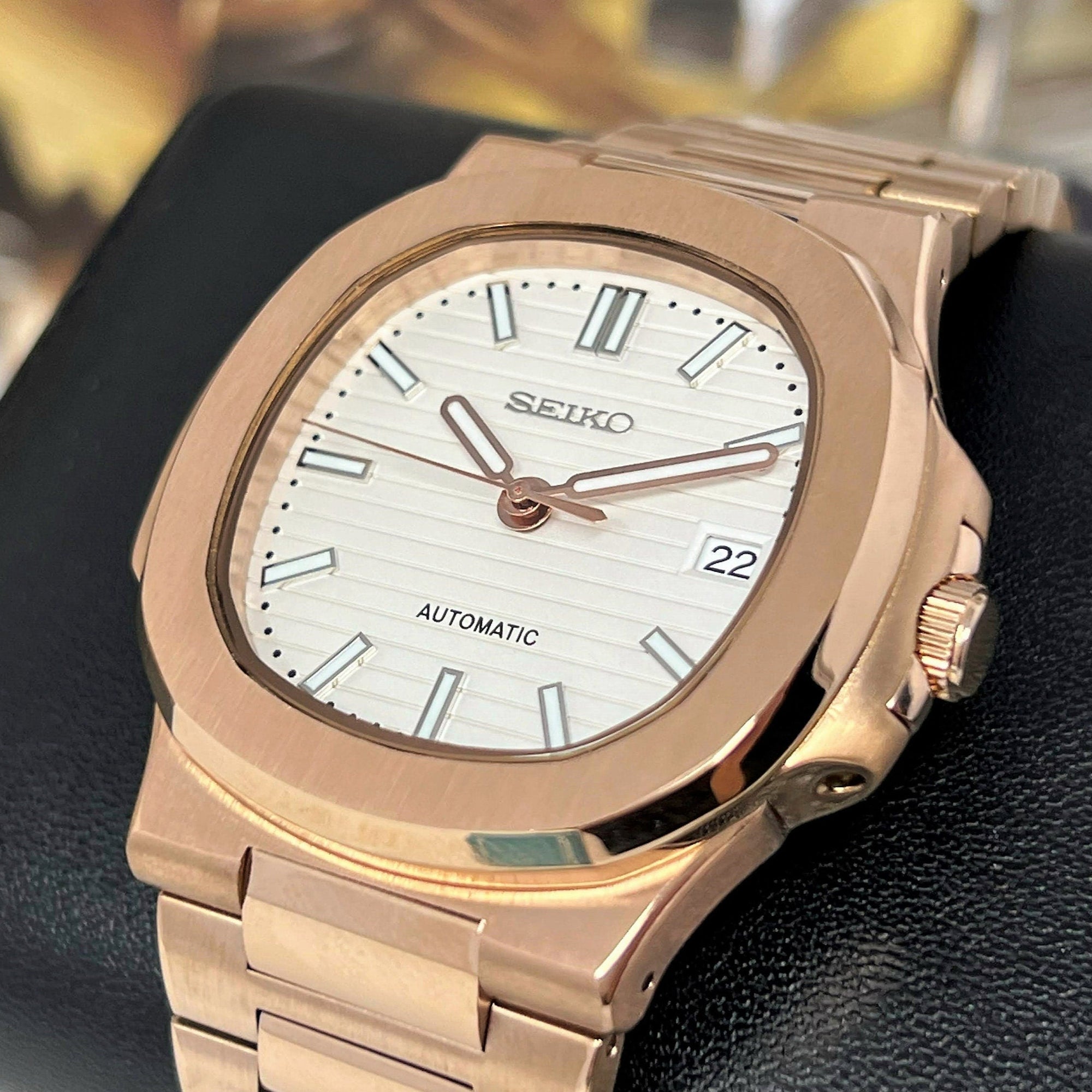 Seikonaut - White on Rose Gold - Modern Automatic Watch with Sapphire Crystal