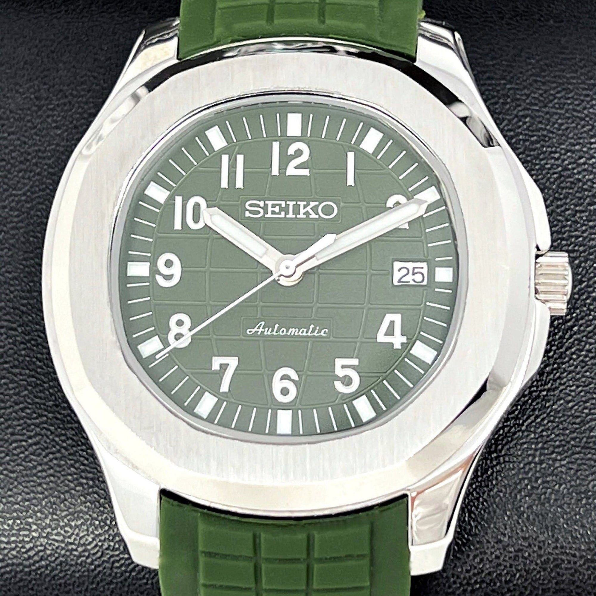 Custom Seikonaut - Green on Rubber - Modern Sports Watch | Watch Mod | Khaki Tropical Green | Turtle Waffle | Jumbo | Olive | NH35 Automatic