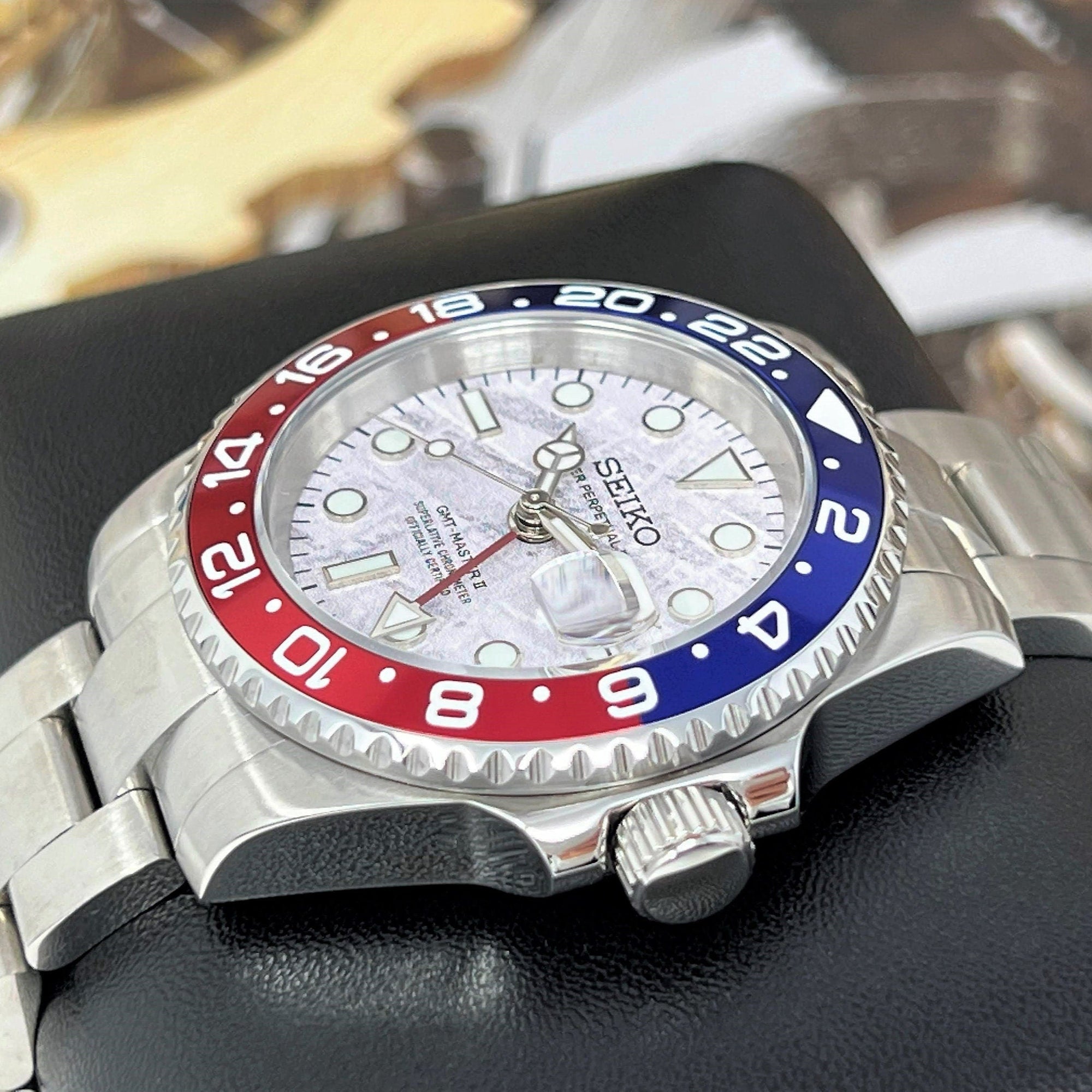 Custom Meteorite GMT Watch | 4 Hand Automatic Movement NH34 | Pepsi | 41mm | Multi Timezone | Custom Watch | Mod | Blue Red White