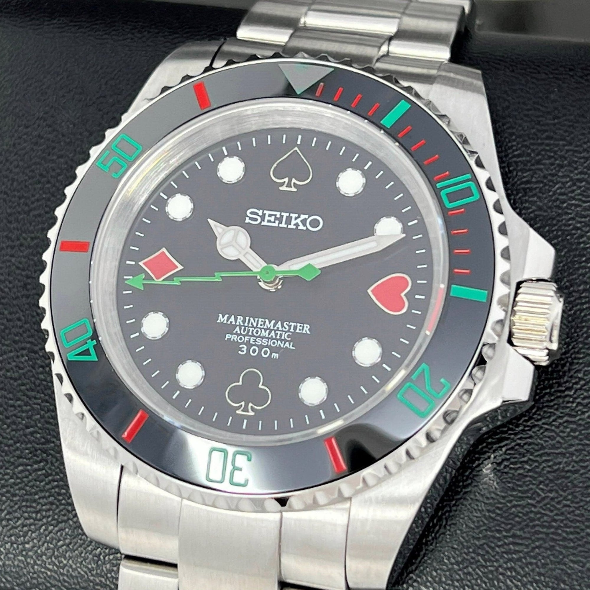 Custom Casino Royale Sub | Stainless Steel | Sapphire Crystal | Oyst Bracelet | Ceramic Bezel | Mod | NH35 | Poker Chips Cards