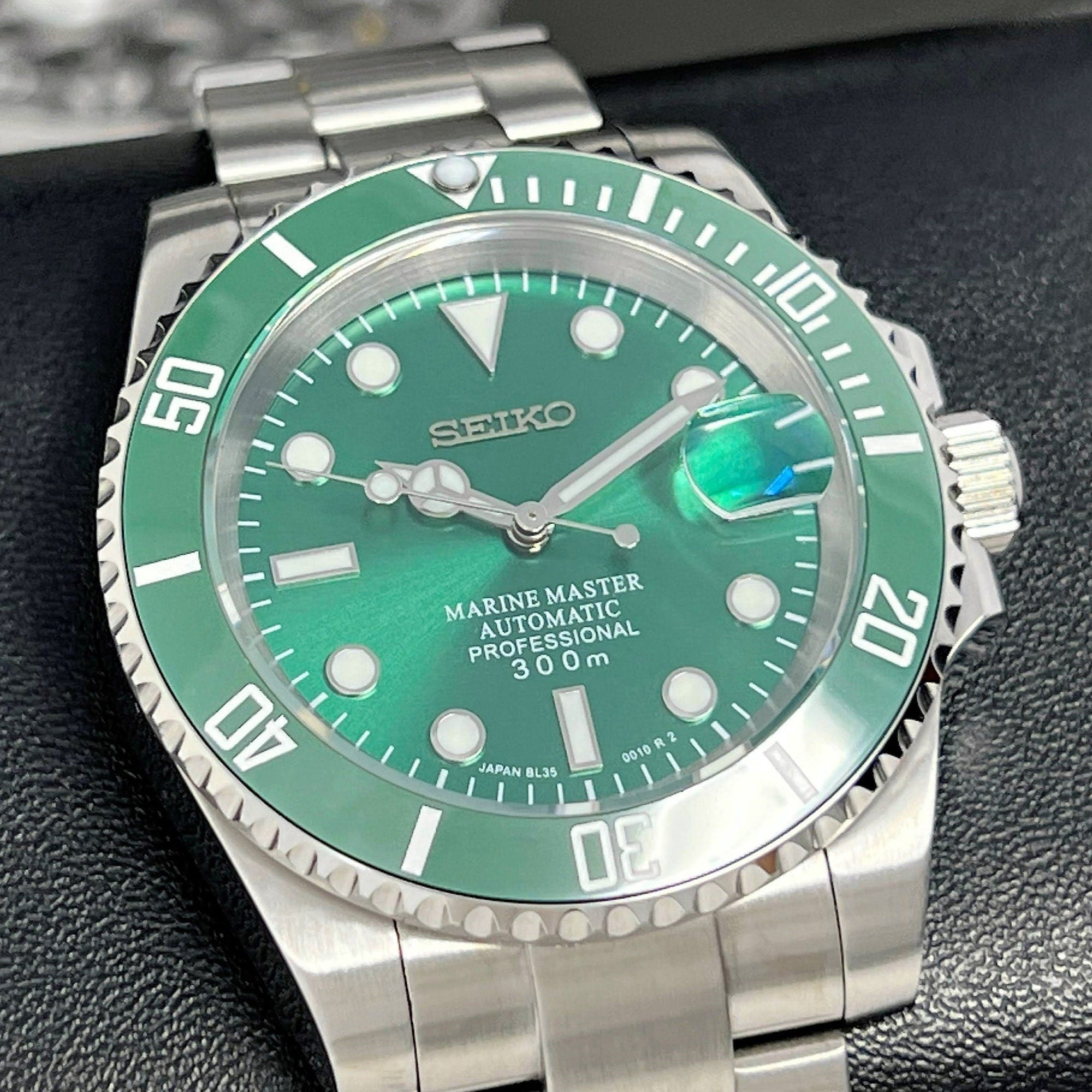 Custom Hulk Sub Watch - Green Sunburst Green Bezel | Stainless Steel Sport | Sapphire Crystal | NH35 Movement | Mod | Watch Mod