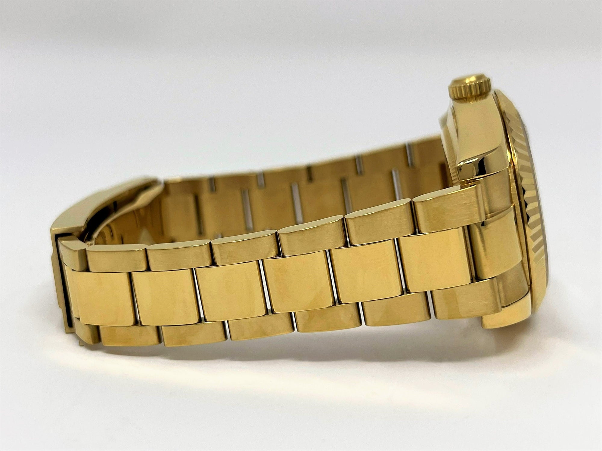 Gold and Black 39mm Datejust | Roman Numeral | Buckley | Fluted Bezel | Oyst | NH35 | Mod | Watch Mod | Custom Watch | DJ39
