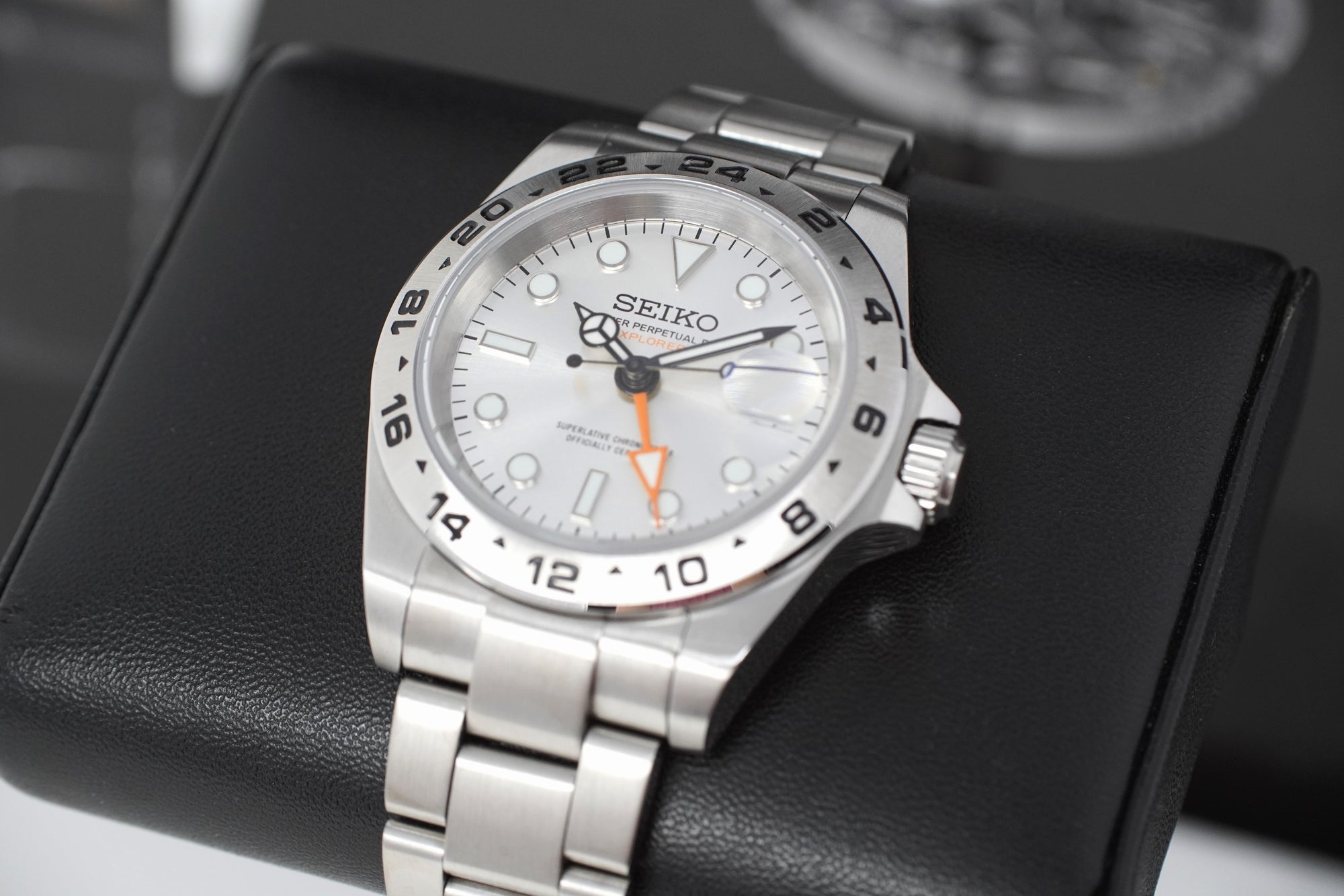 Custom Explorer II Watch | White or Silver | 4 Hand GMT | 41mm, Stainless Steel Sports Watch, White Dial, Seiko NH34 Automatic Movement