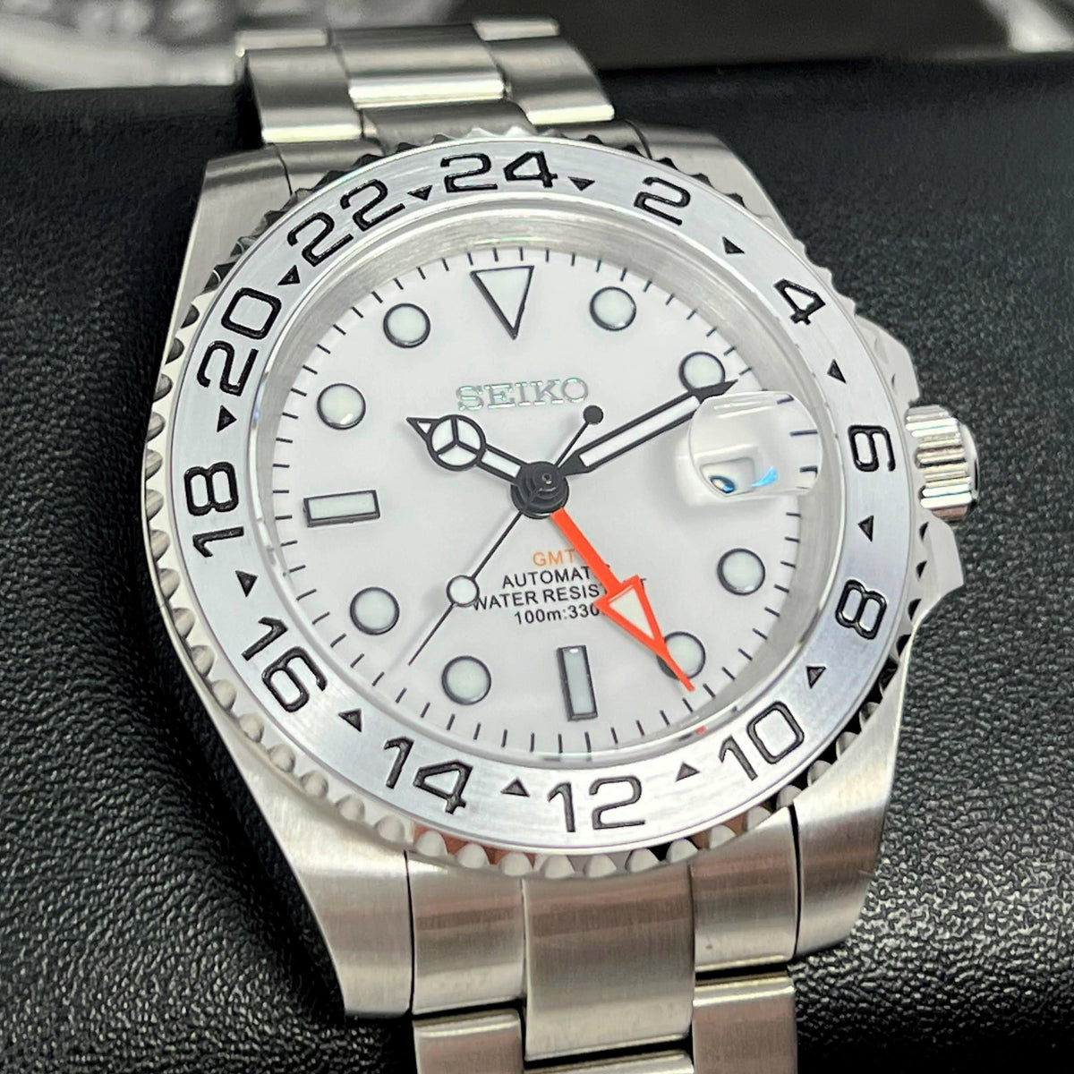Seiko Explorer II GMT Watch | Polar White NH34 Stainless Steel | GMT