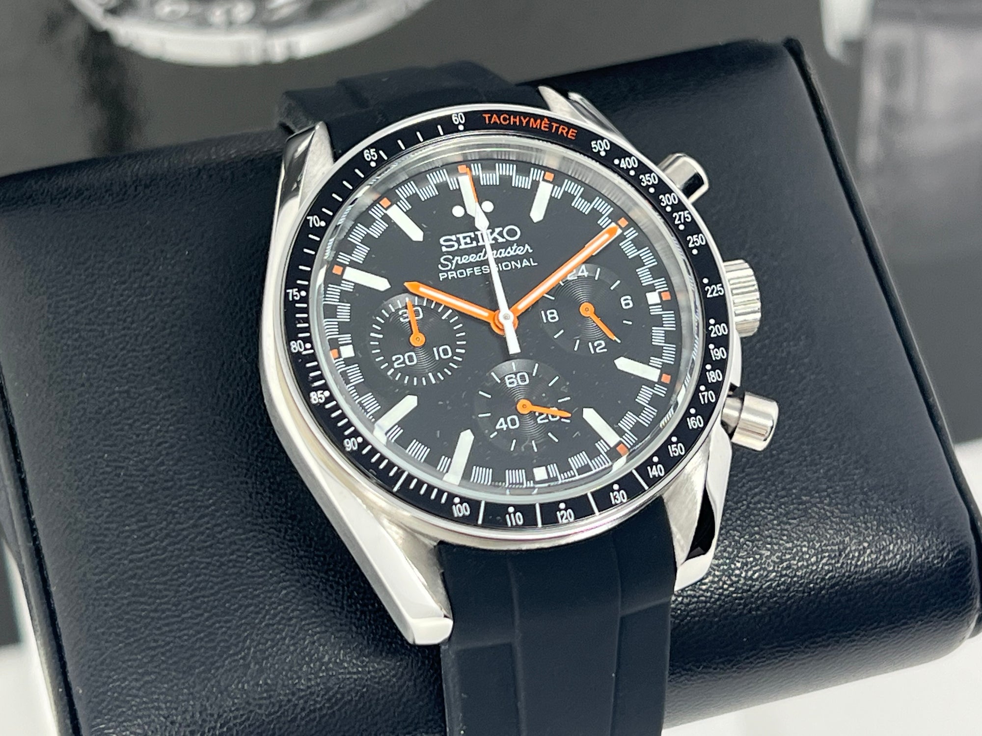 Custom Seiko Speedy Orange | Chronograph | Seiko Mod | Watch Mod | Custom Watch | Diver | Dive Watch | Men&#39;s Watch | Speedmaster