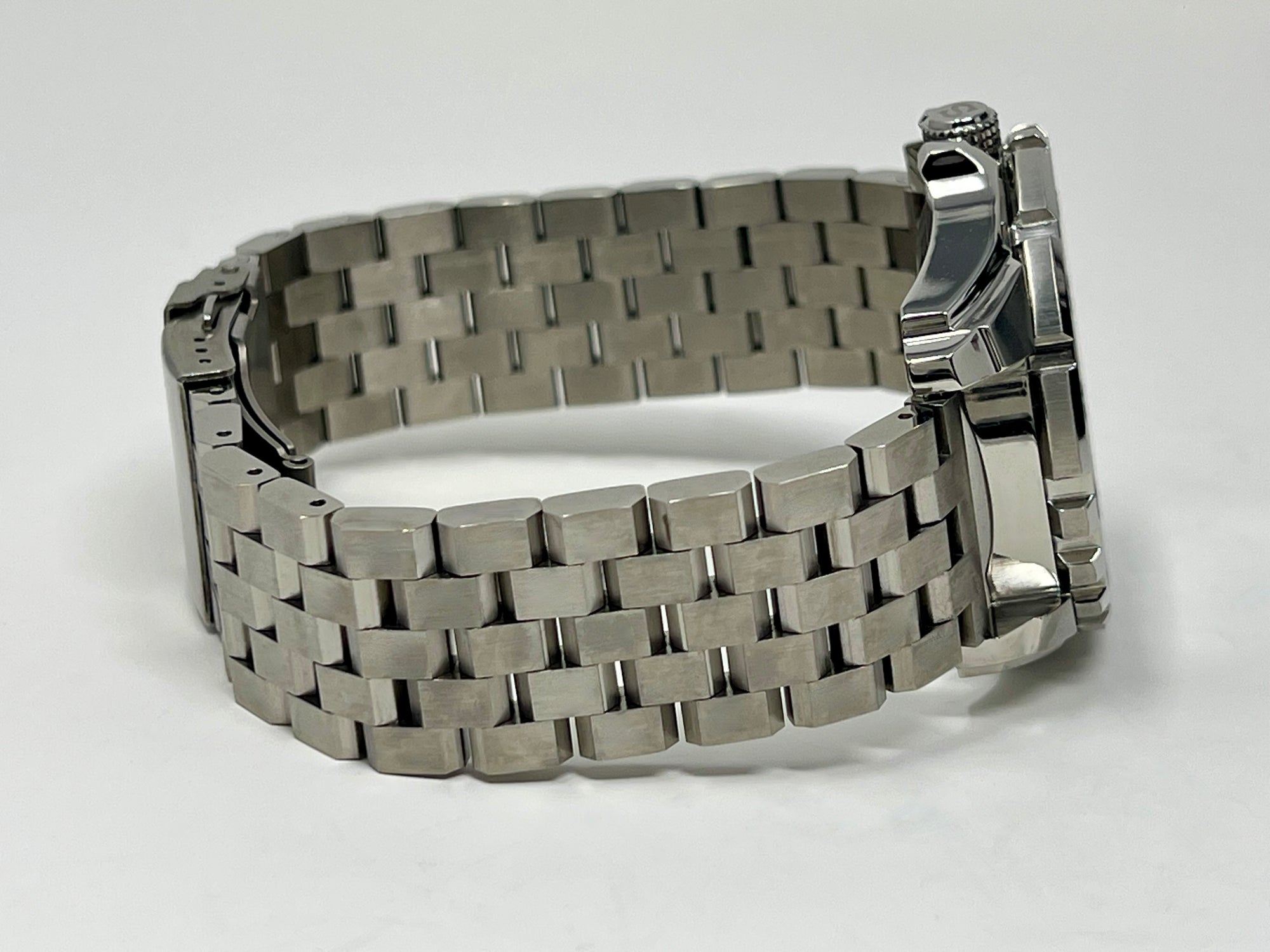 Custom Seiko Monster - Great Wave | Stainless Steel | Kanagawa | Seiko NH35 | Premium Luxury Wristwatch | Watch Mod