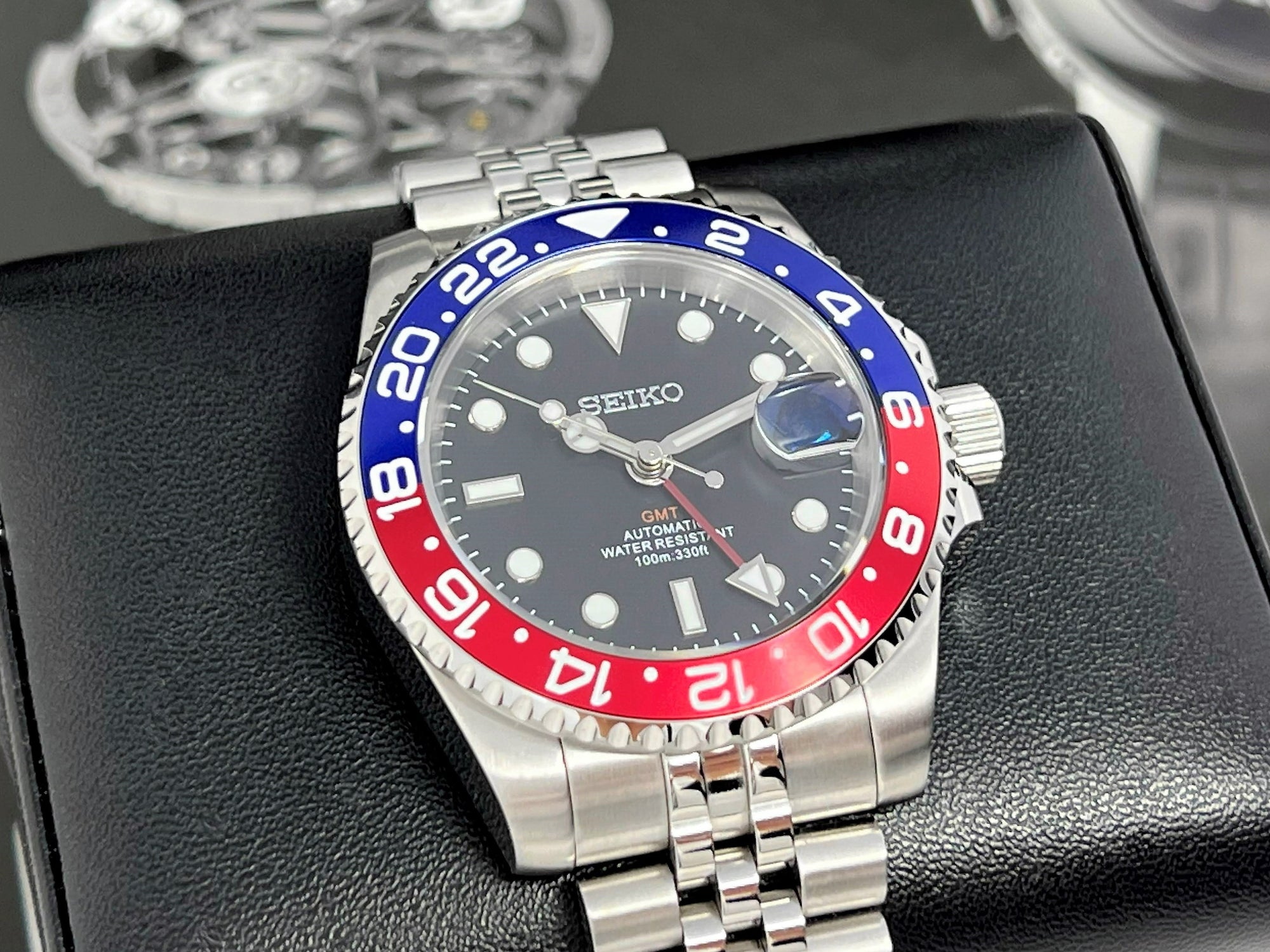 Custom Pepsi - 4 Hand GMT 2023 - Blue and Red - with Seiko NH34 movement - 41mm - Dual Two Timezone - Automatic Custom Watch - Watch Mod