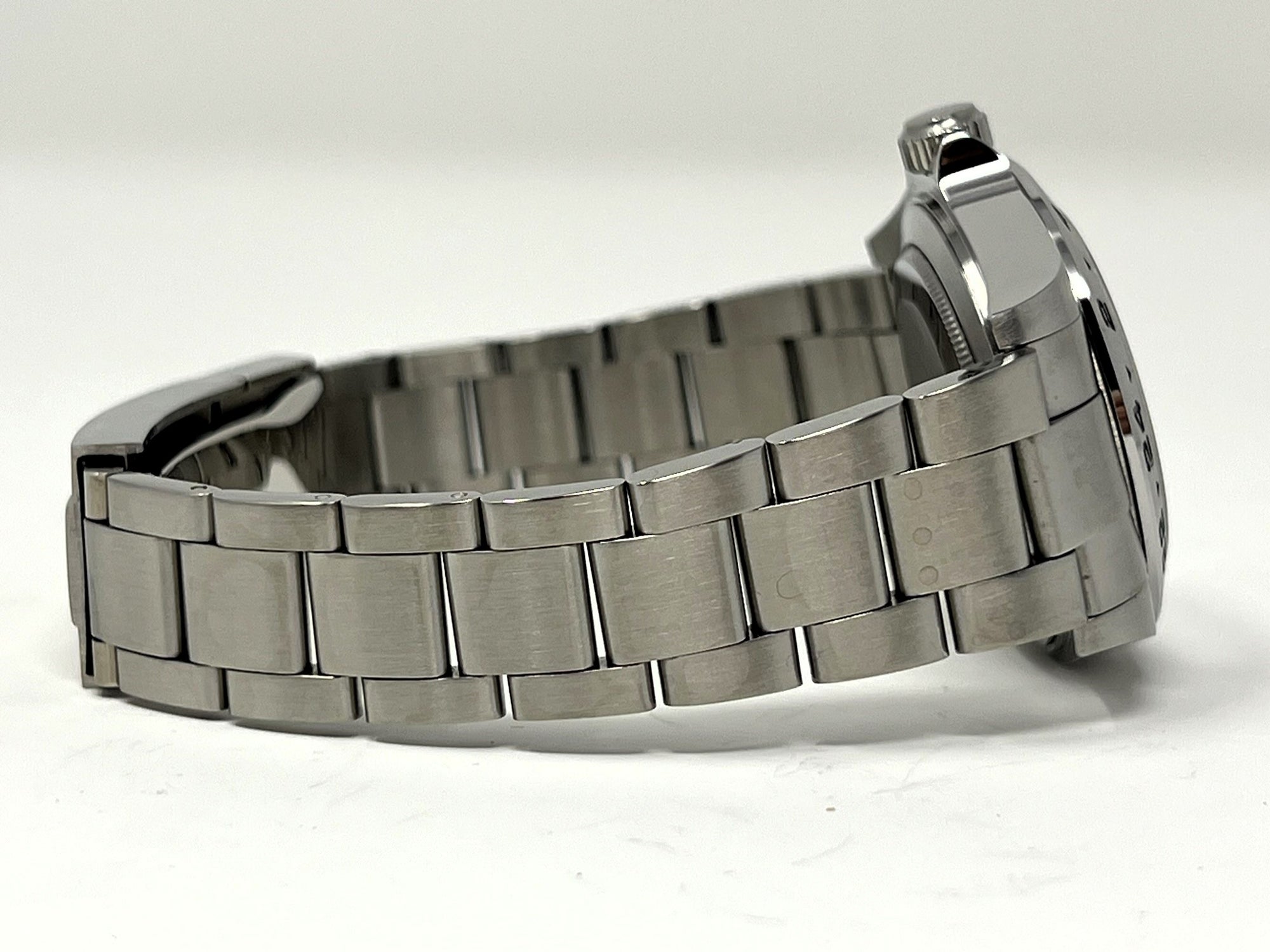Custom Explorer II Watch | White or Silver | 4 Hand GMT | 41mm, Stainless Steel Sports Watch, White Dial, Seiko NH34 Automatic Movement