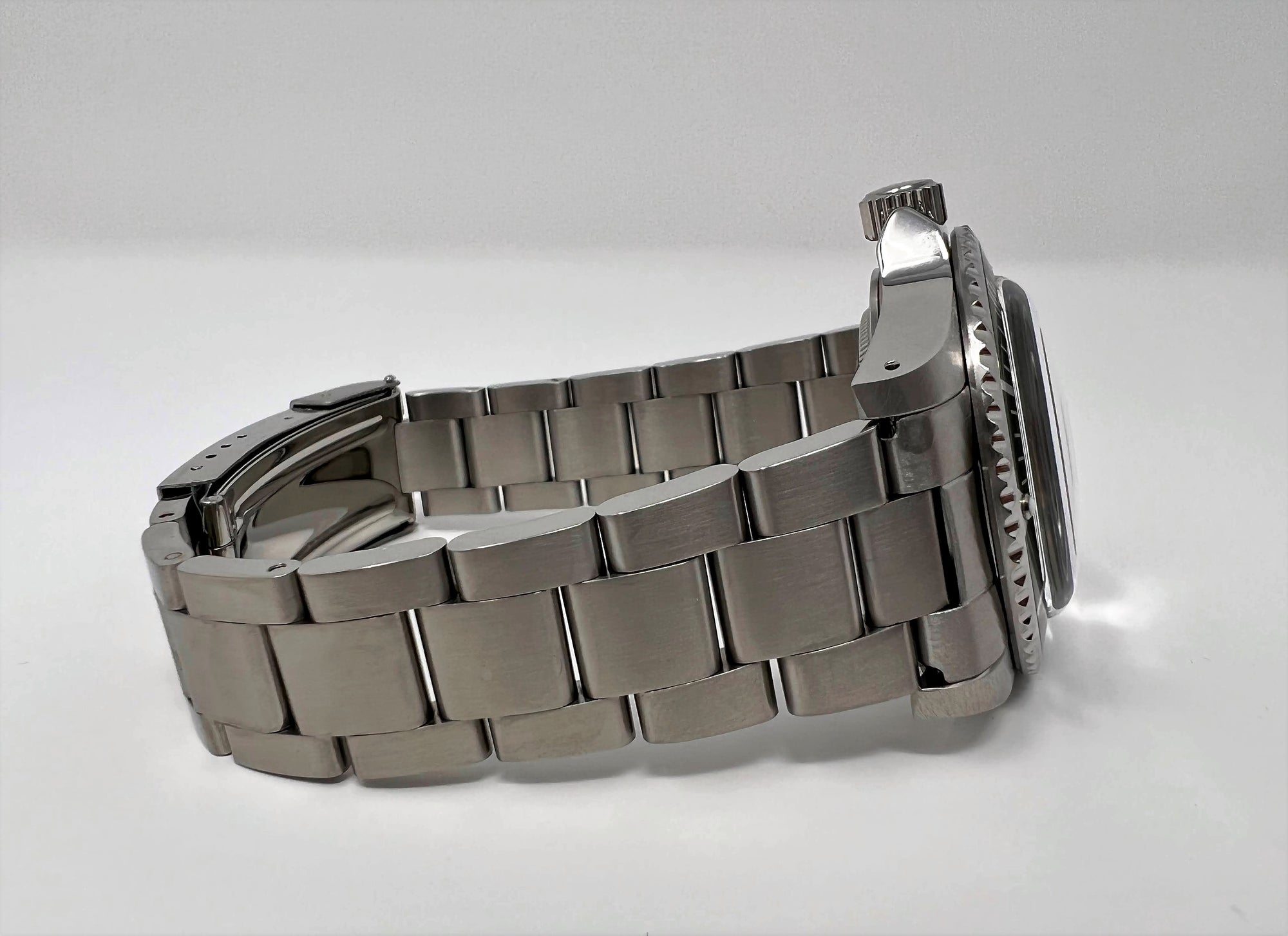 Seiko Submariner - Vintage Milsub Style Diver | Beautiful Domed Crystal on Oyster | No Date | 39.5mm | Milsub | Military Sub | Vintage Sub | Diving