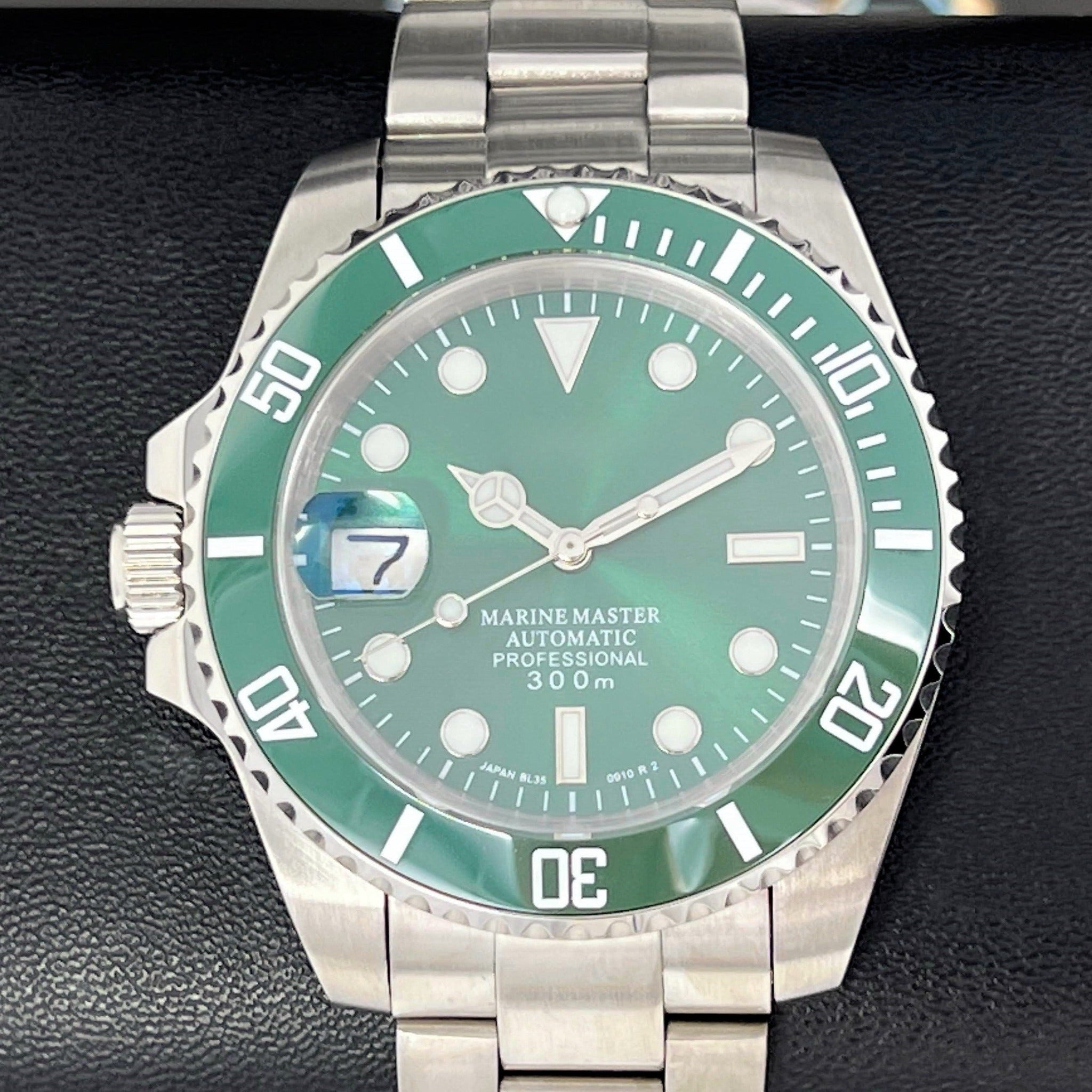 Seiko Hulk Left-Handed Submariner | Sunburst Green Bezel