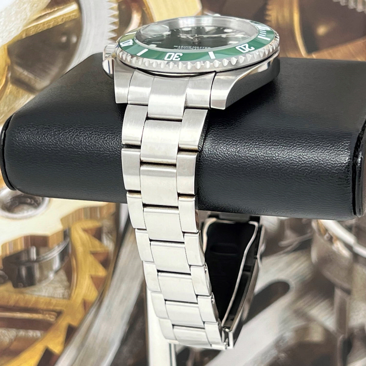 Hulk Sub Seiko Hulk Left-Handed Submariner | Sunburst Green Bezel