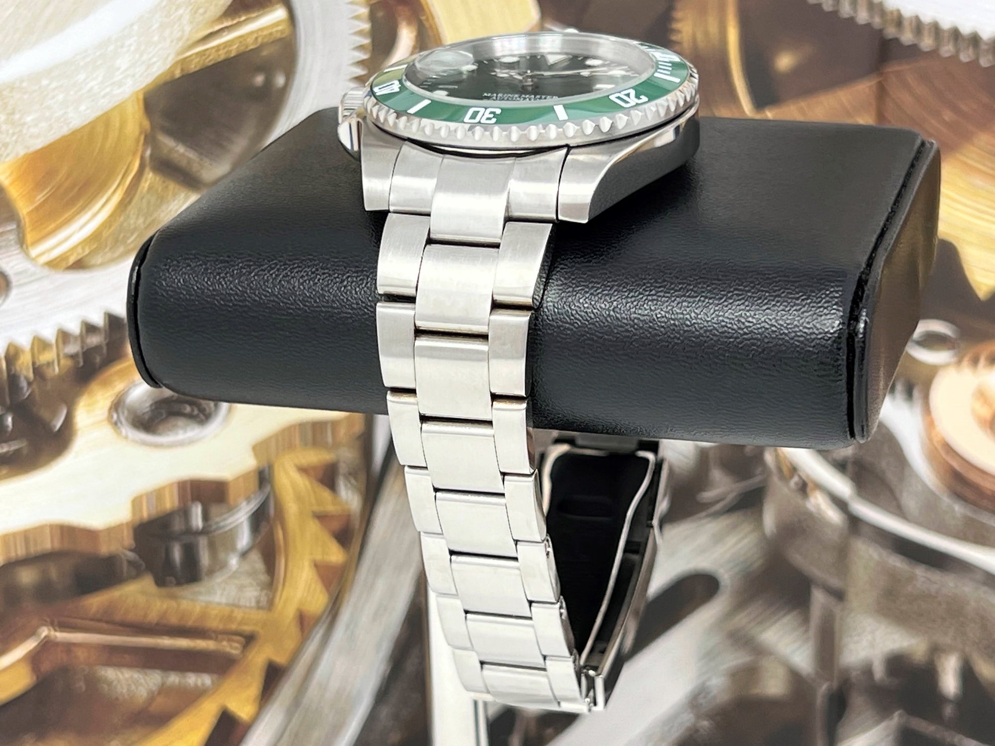 Seiko Hulk Submariner - Left Handed Edition - Sunburst Green Bezel Lefty Edition | Green | Riddler | Destro | South Paw | Oyster Automatic NH35 | Men
