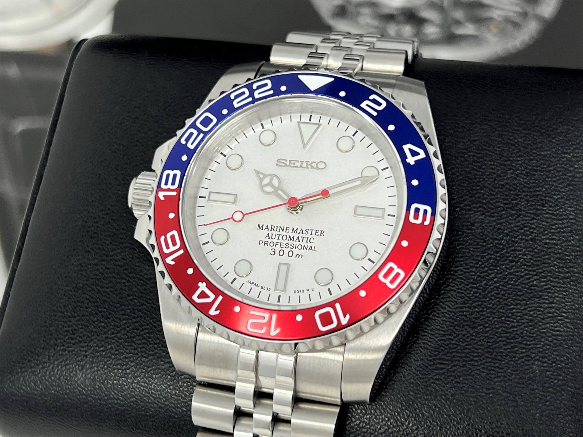 Custom White Pepsi GMT | Watch Mod | Seiko Mod | Stainless Steel Sport Watch | Custom NH35 Movement | Blue Red | Jubilee Strap | Sapphire
