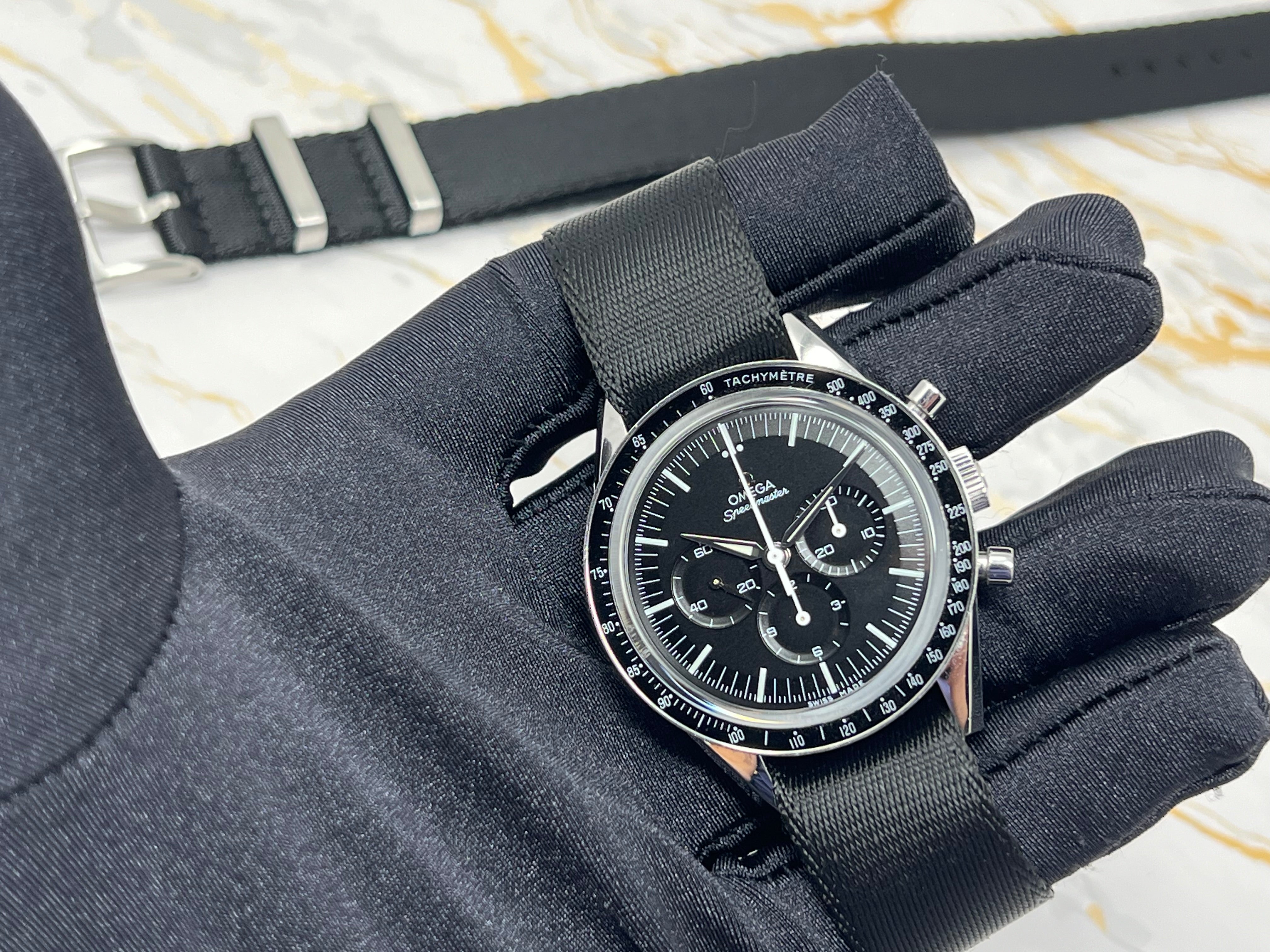 Premium NATO Watch Strap 20mm | Black & Grey Nylon | Silky Smooth