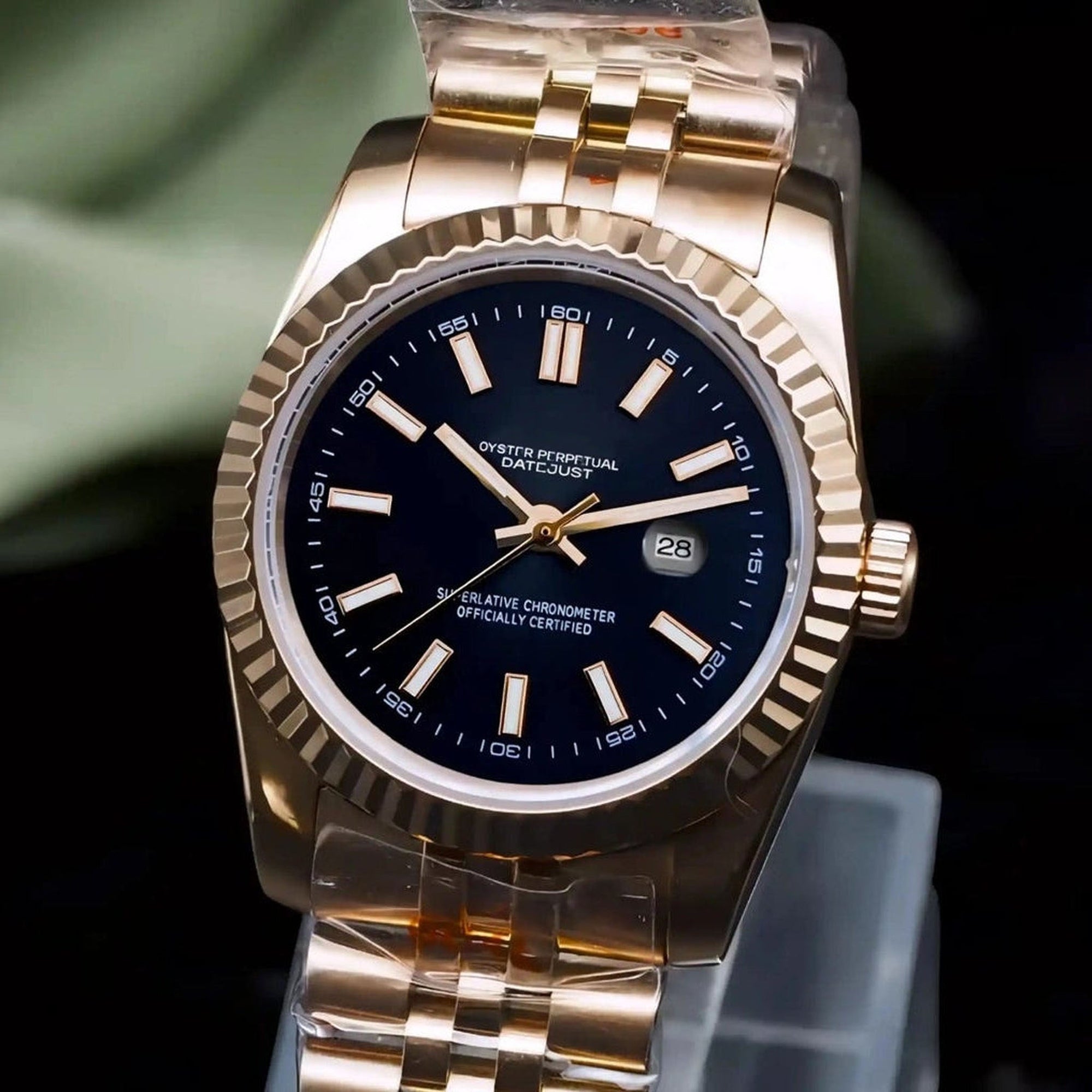31mm Black dial with Rose Gold Band