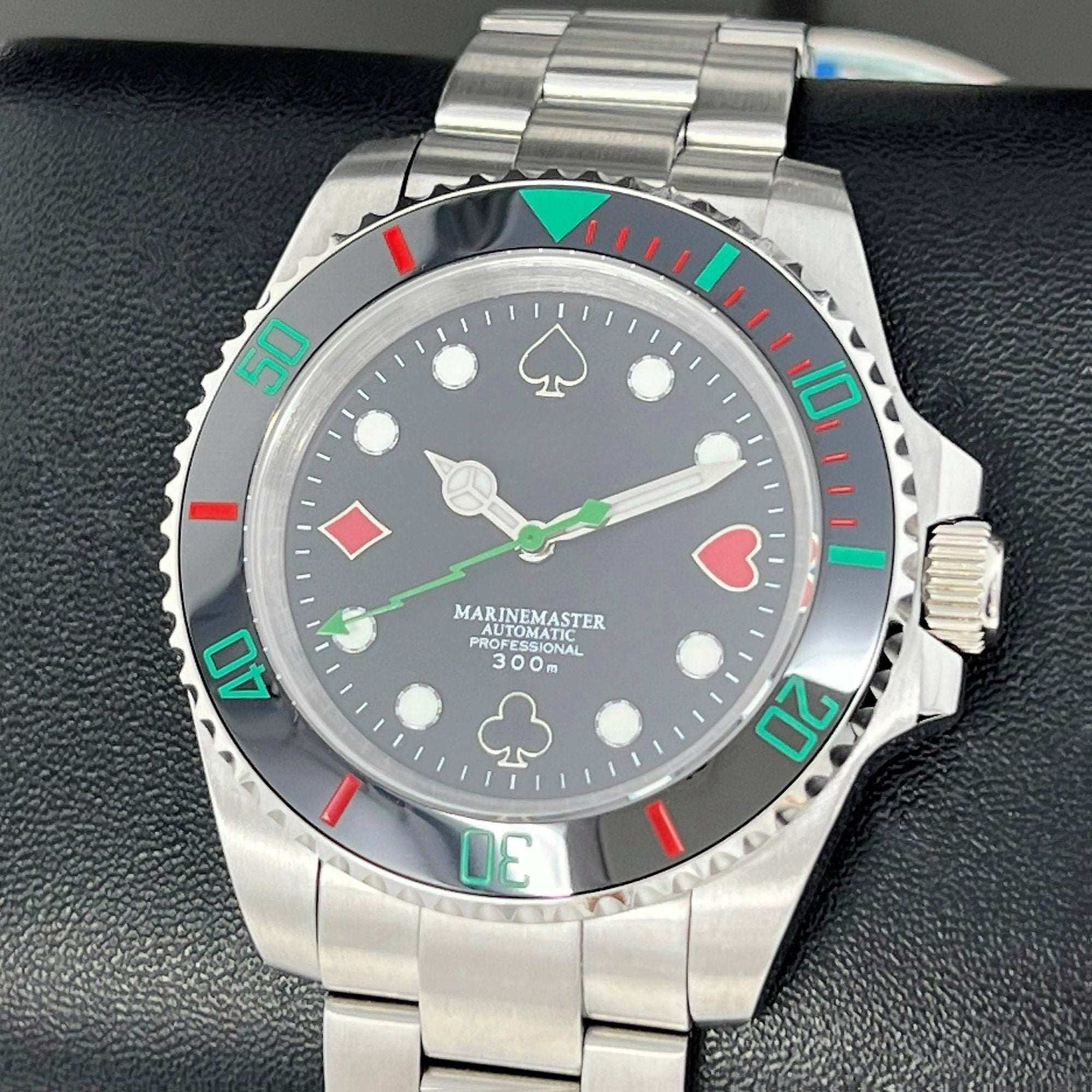 Custom Casino Royale Sub | Stainless Steel | Sapphire Crystal | Oyst Bracelet | Ceramic Bezel | Mod | NH35 | Poker Chips Cards