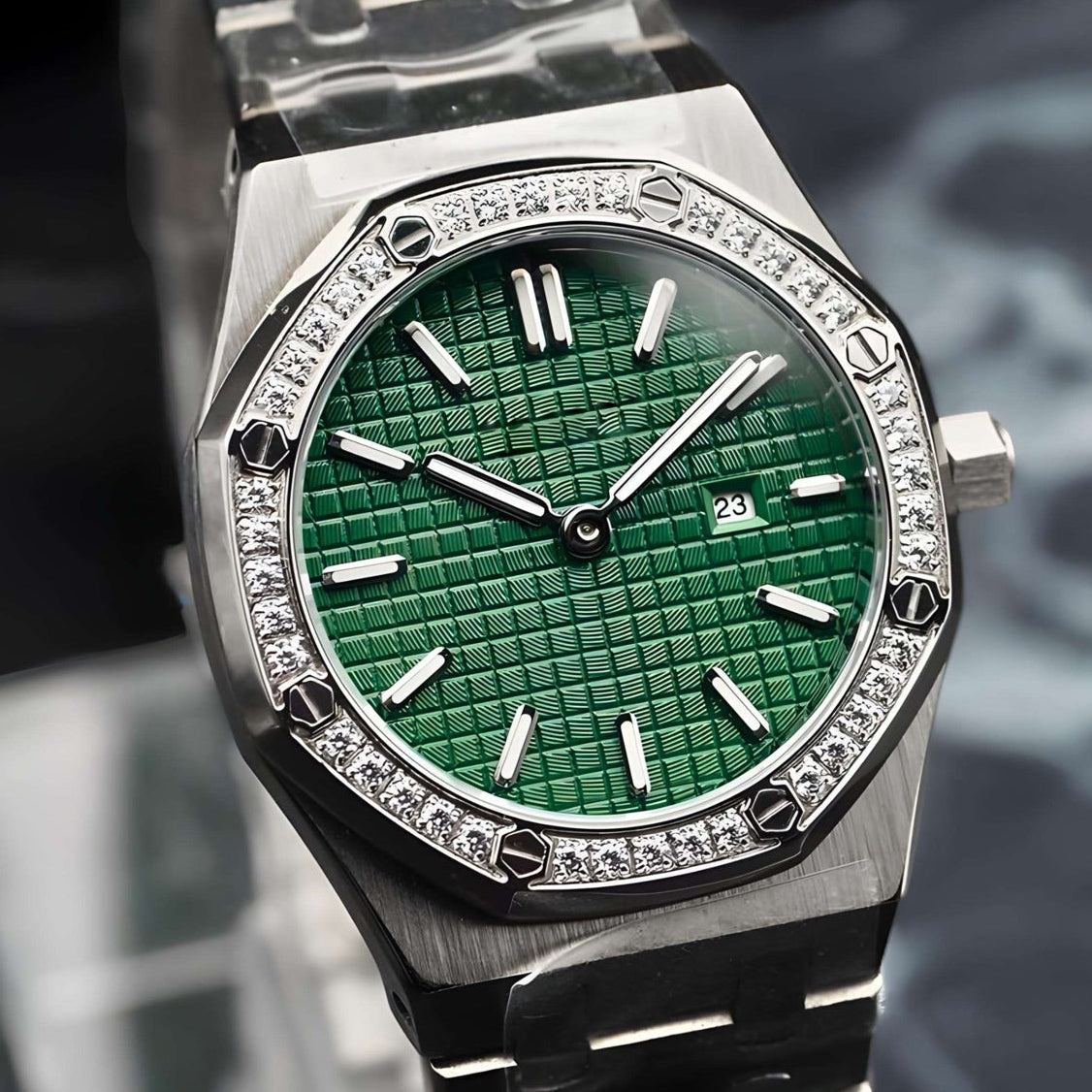 Seikoak Ice Green dial with silver band