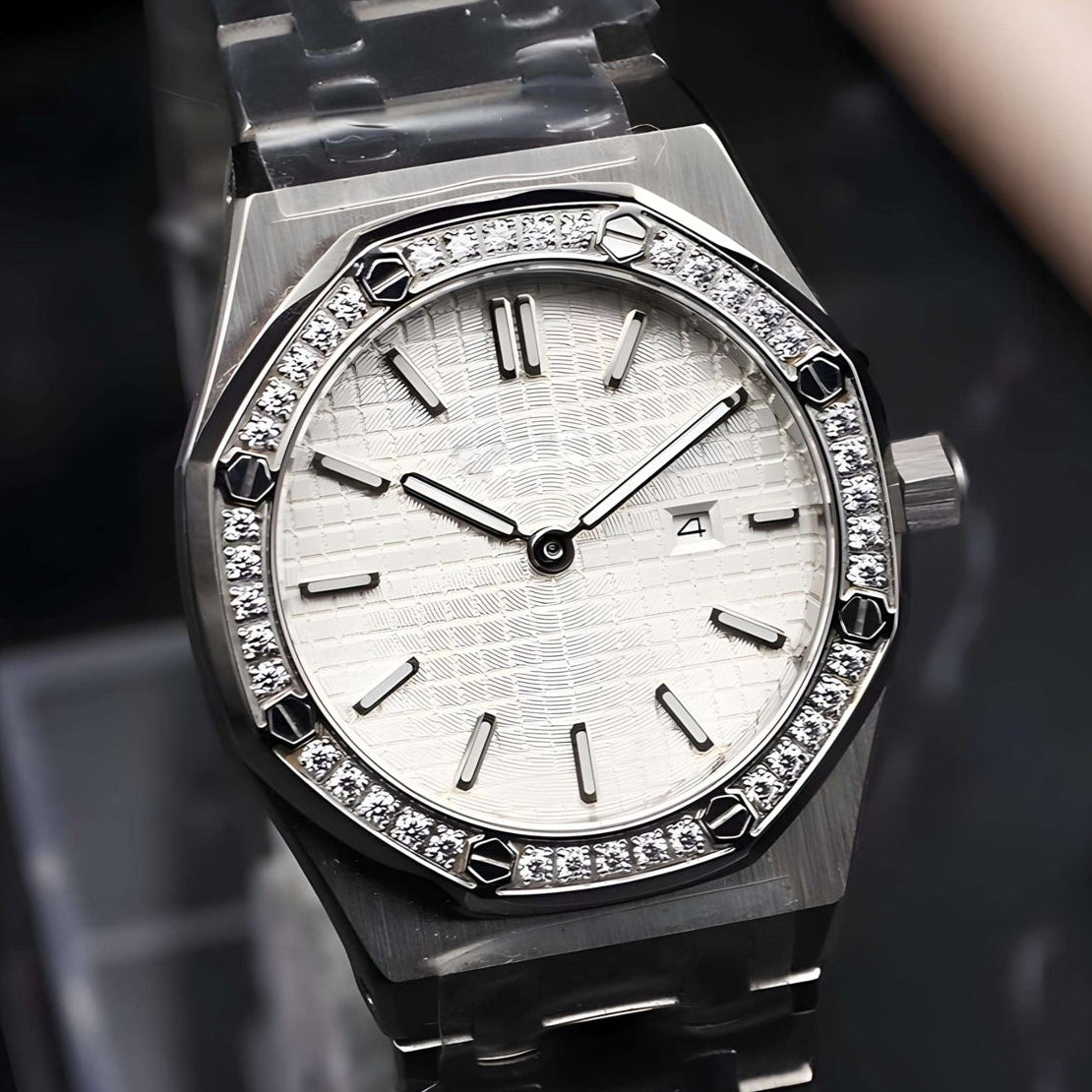 Seikoak Ice White ldial with SIlver Band