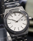 Seikoak white dial watch with silver band