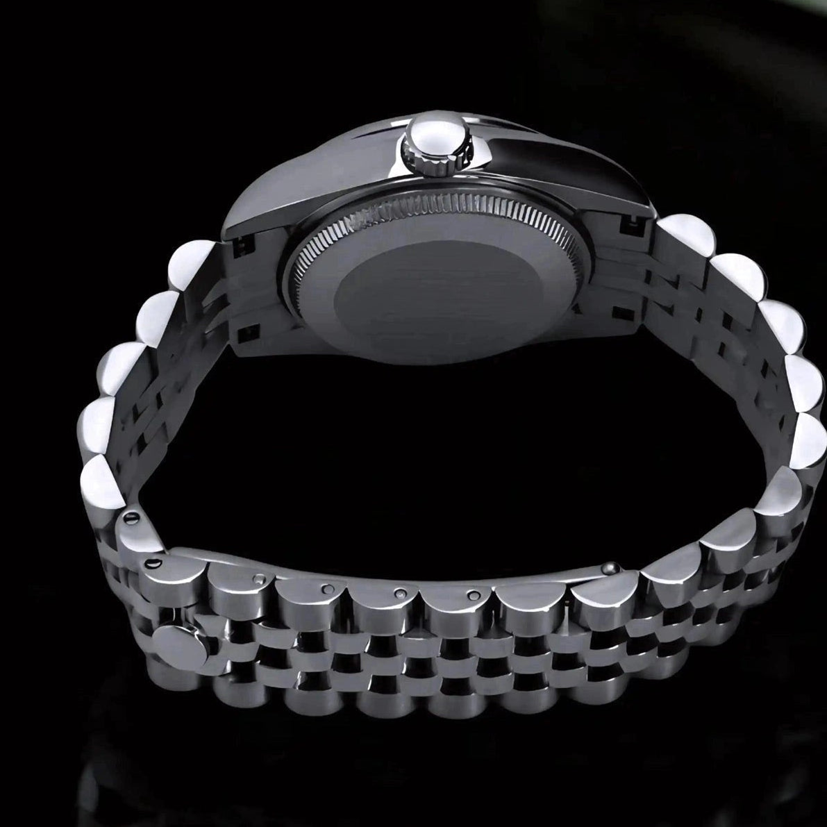 Wimbledon White dial with silver band