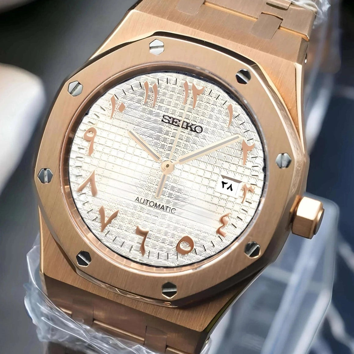 White dial with Rose Gold Dial