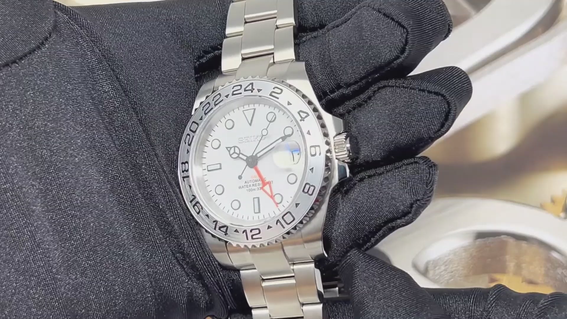 Seiko Explorer II GMT Watch | Polar White NH34 Stainless Steel | GMT