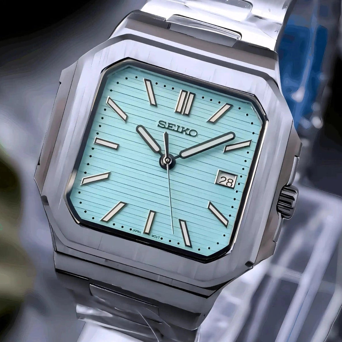 Tiffany Blue dial with SIlver band