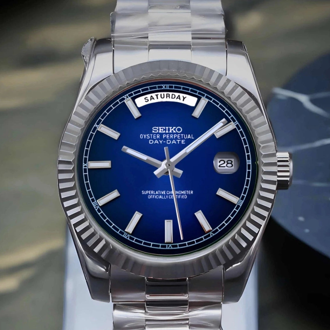 Day date Dark blue dial with silver band