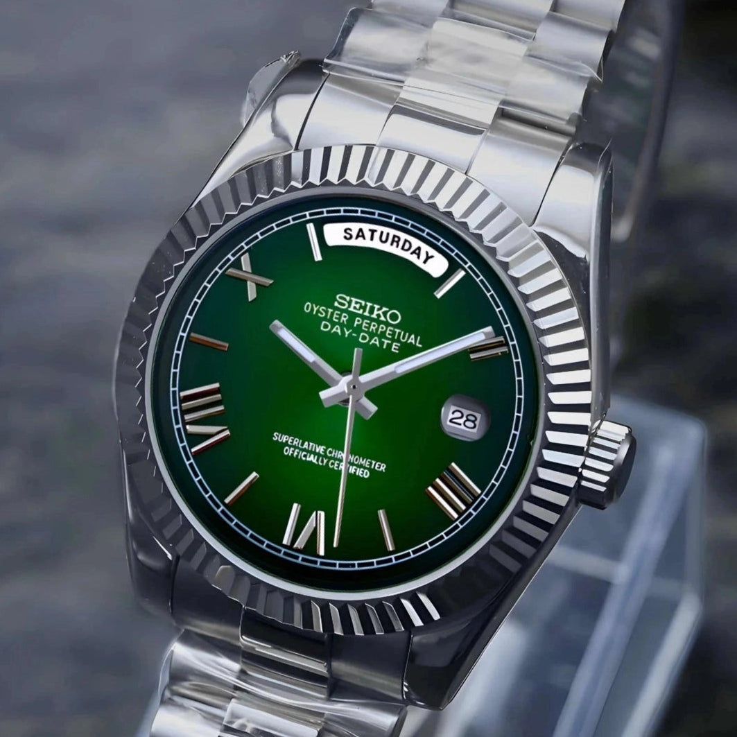 Day date roman dial with silver band