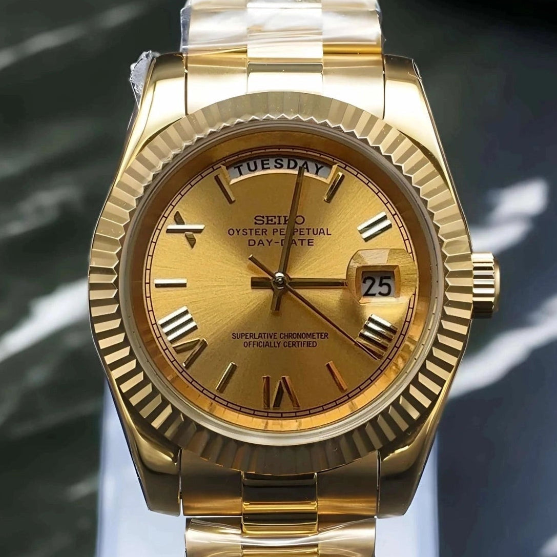 Day date Gold dial watch with gold band