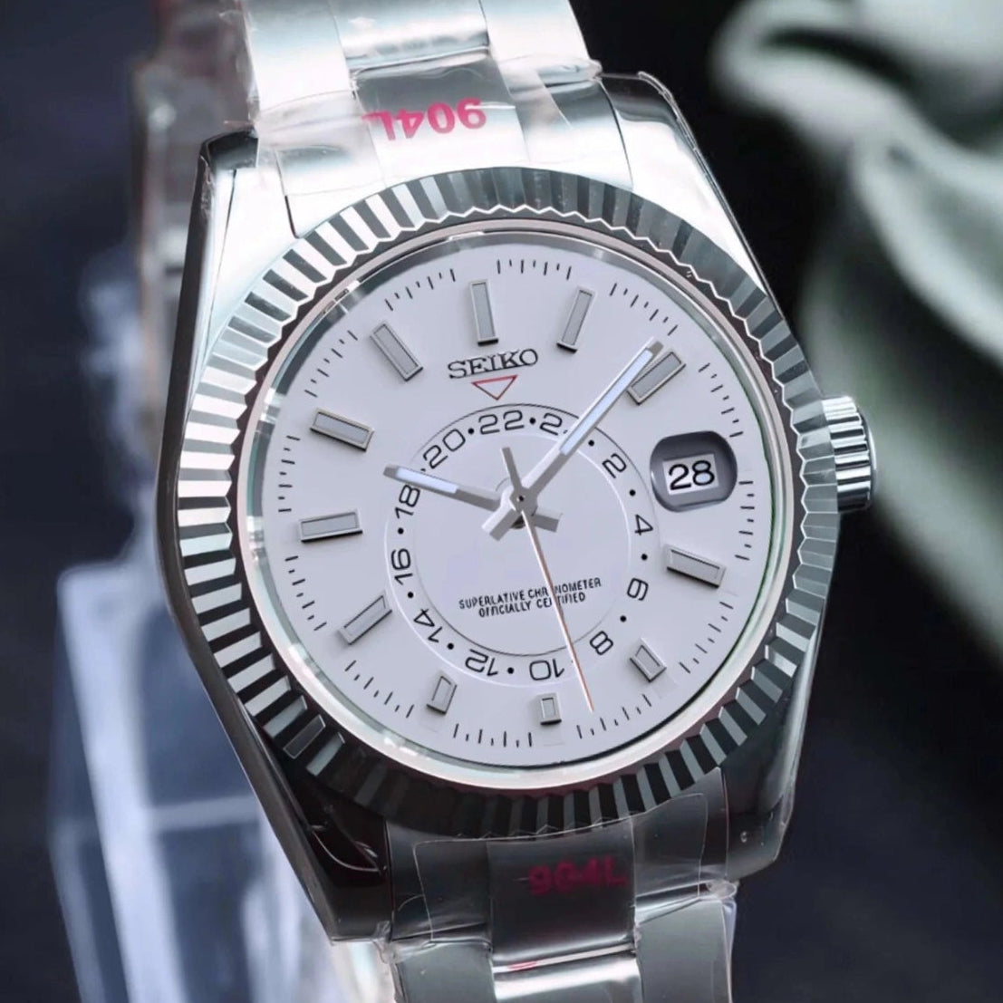 White Dial with Band