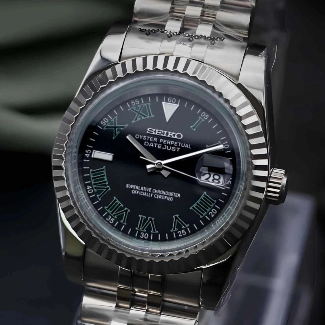 Black Dial with Band