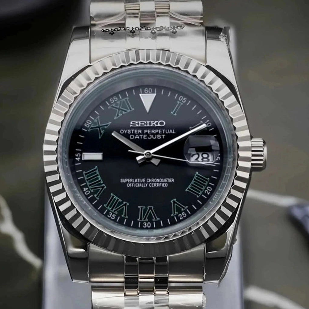 Black Dial with Band