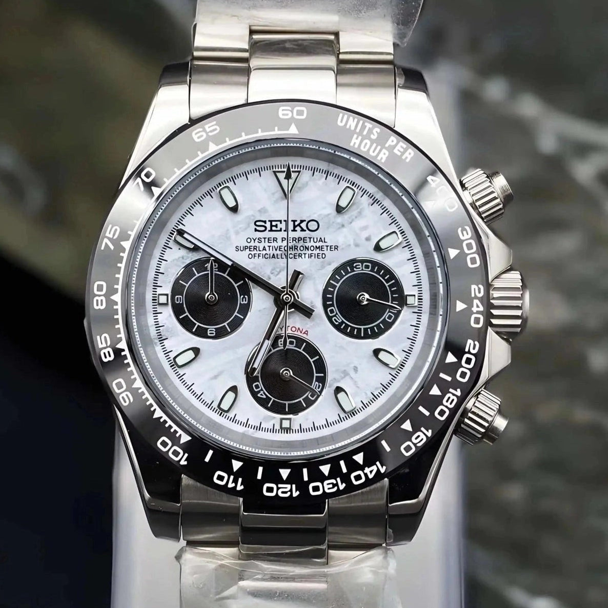 seitona mod white dial with silver band