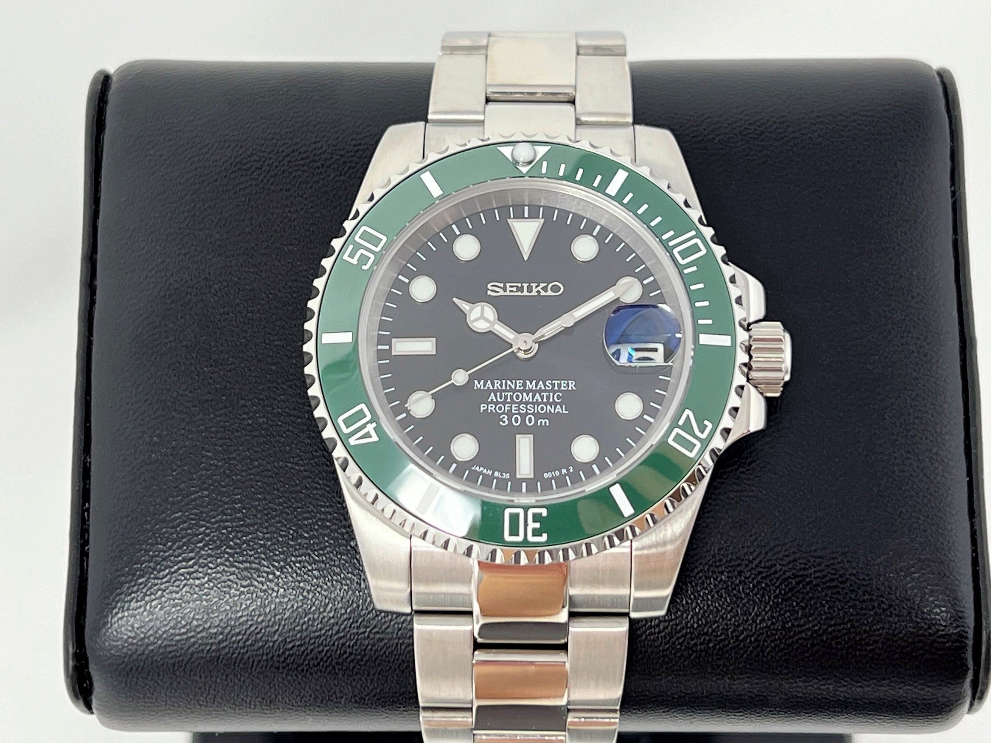 Seiko Emerald Submariner - Green and Black - Stainless Steel with Sapphire Crystal, NH35 Movement - Custom Build - Ready to Ship!