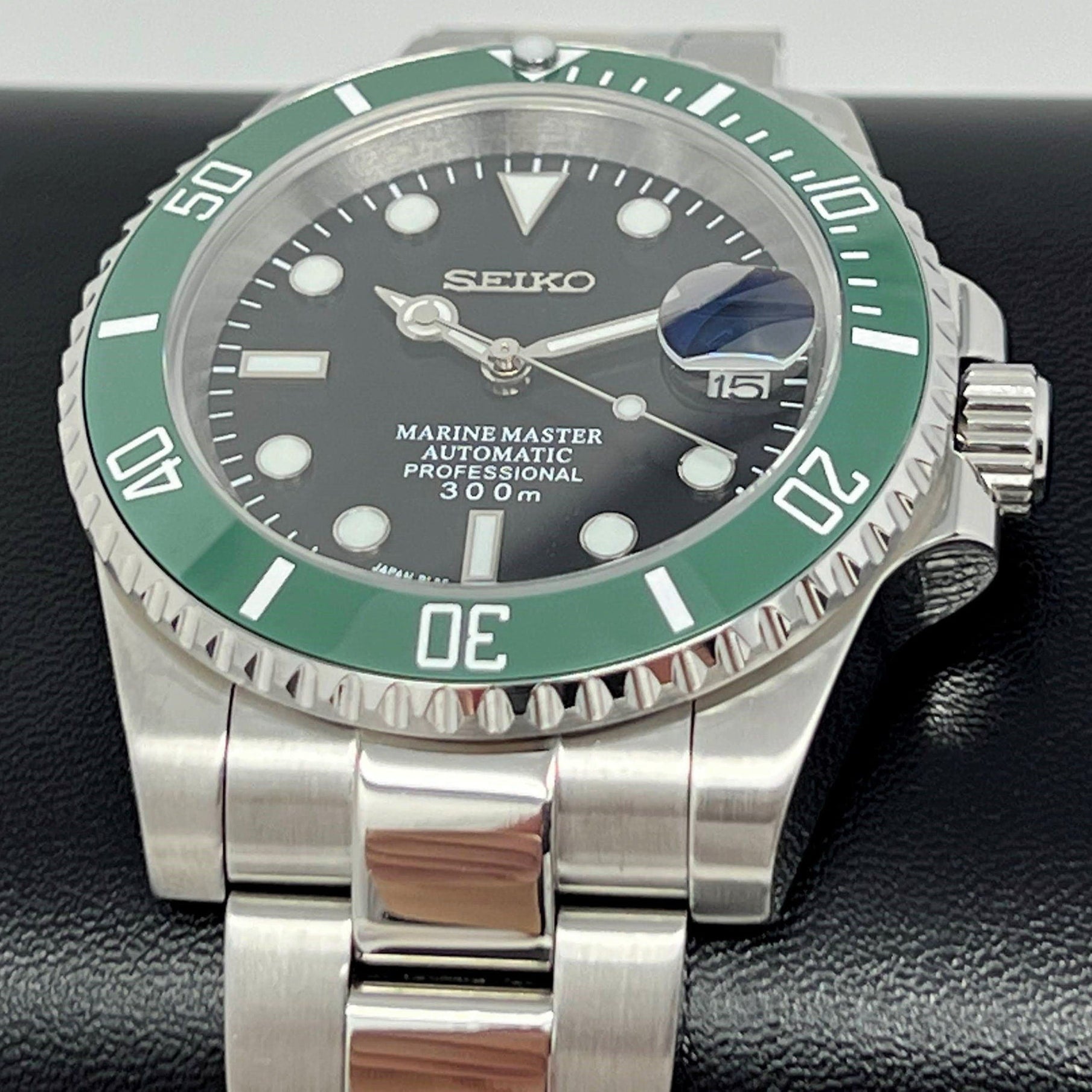 Seiko Emerald Submariner - Green and Black - Stainless Steel with Sapphire Crystal, NH35 Movement - Custom Build - Ready to Ship!